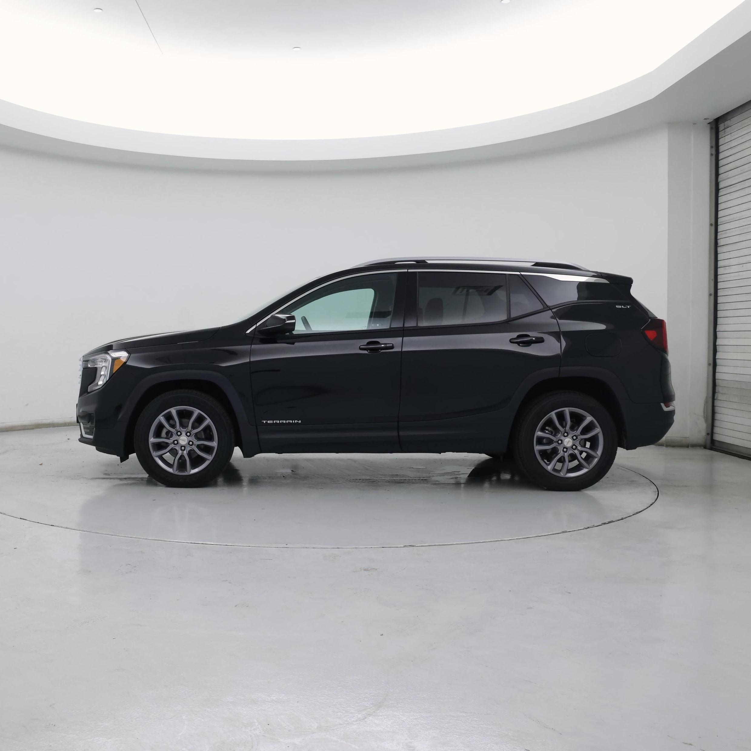 Thumbnail: 2023 GMC Terrain - 3