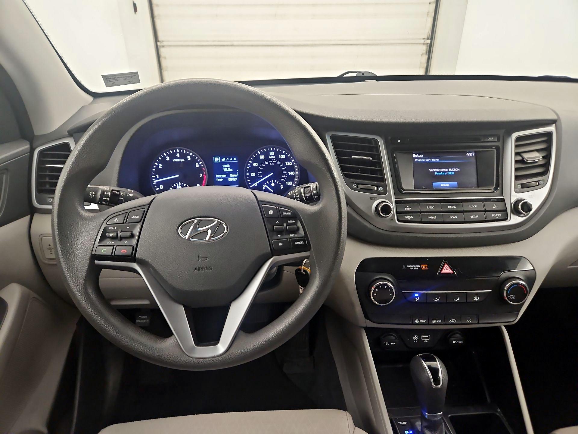 Thumbnail: 2016 Hyundai Tucson - 10