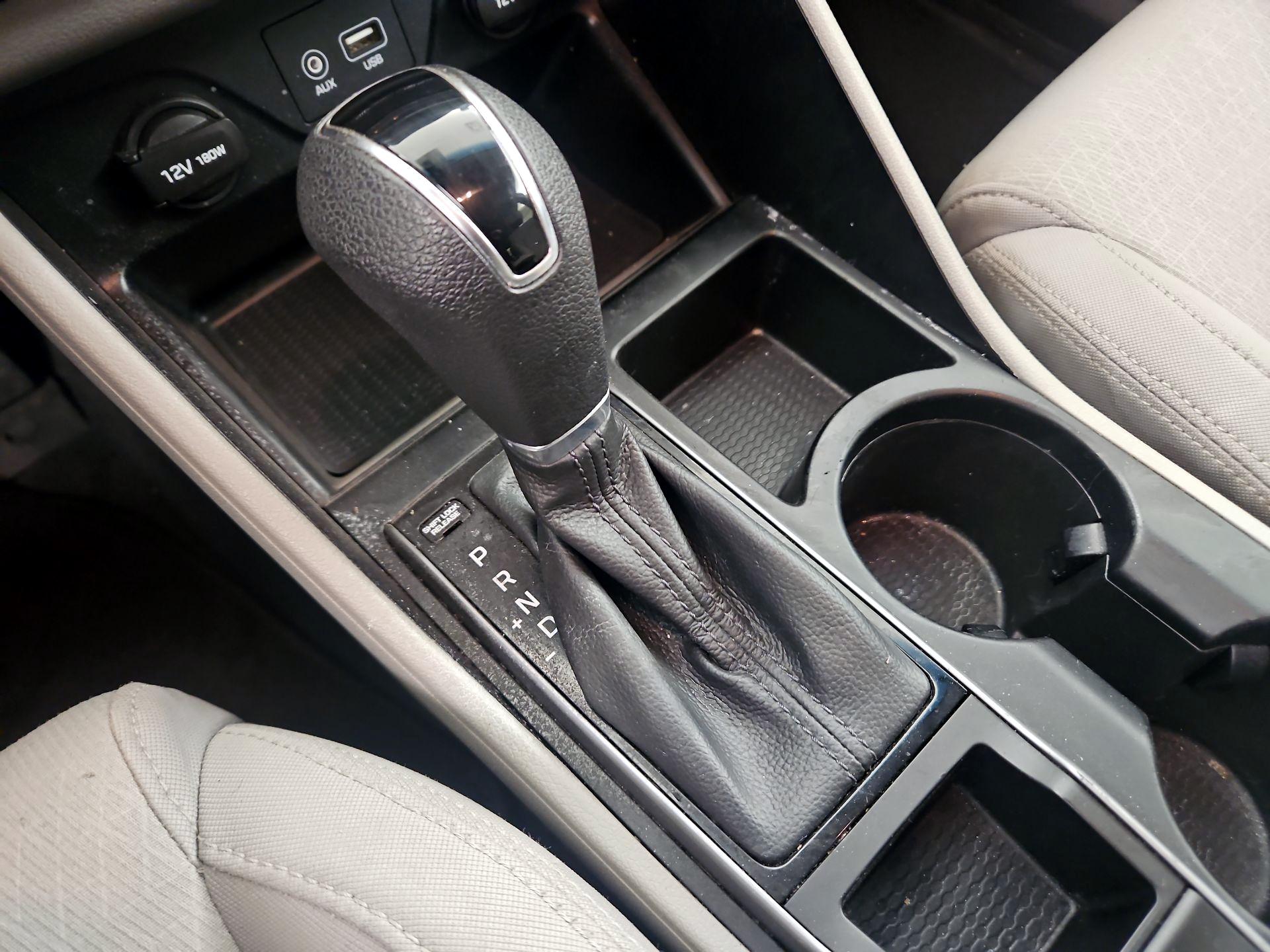 Thumbnail: 2016 Hyundai Tucson - 17