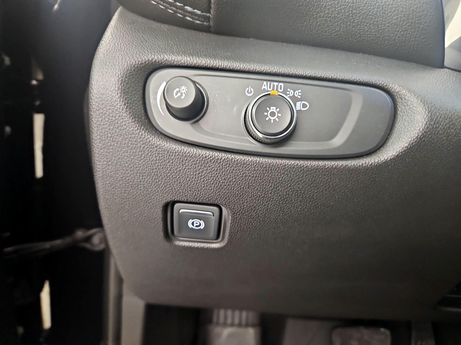 Thumbnail: 2022 Chevrolet Blazer - 13