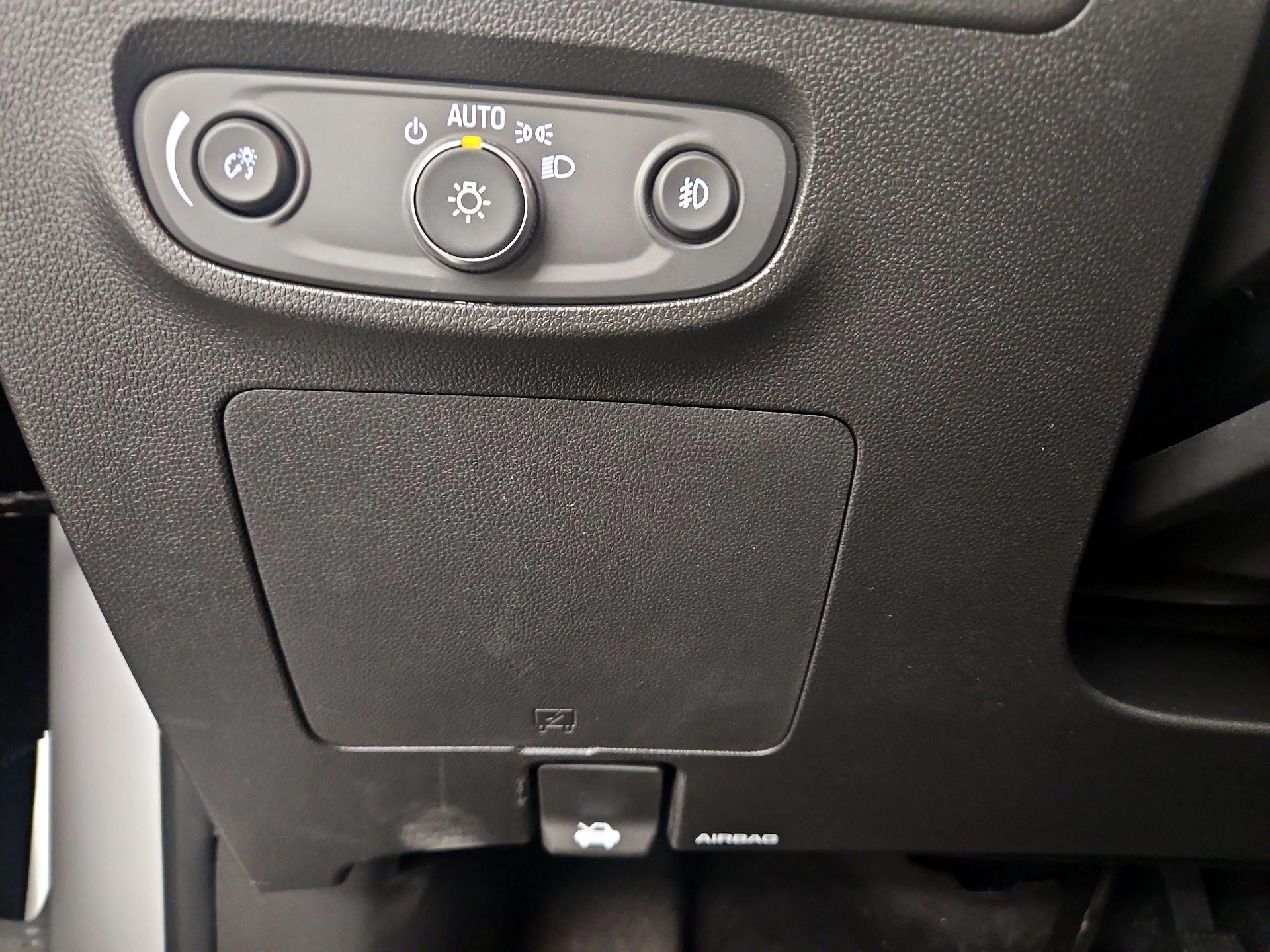 Thumbnail: 2020 Buick Encore GX - 13