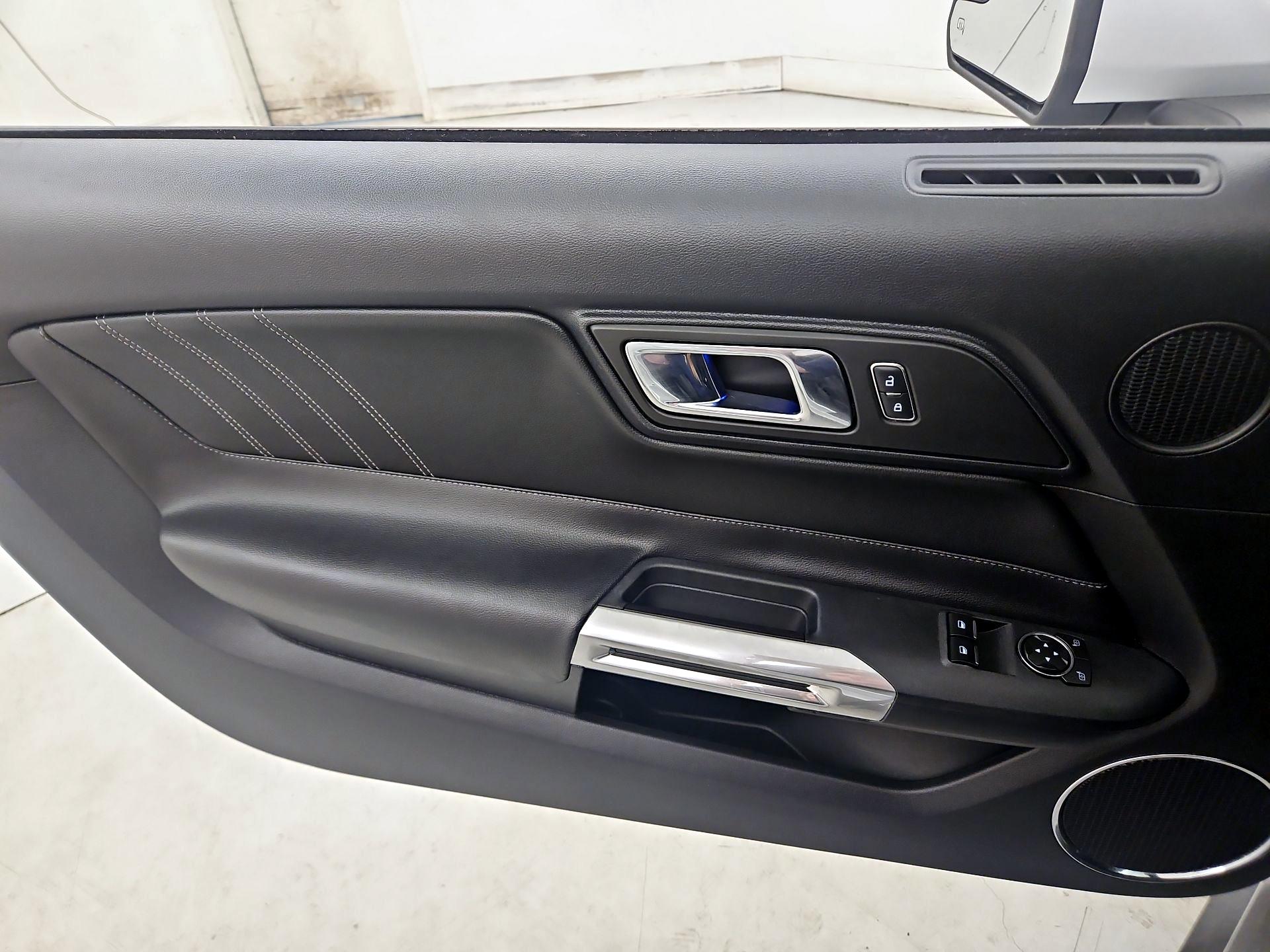 Thumbnail: 2015 Ford Mustang - 12