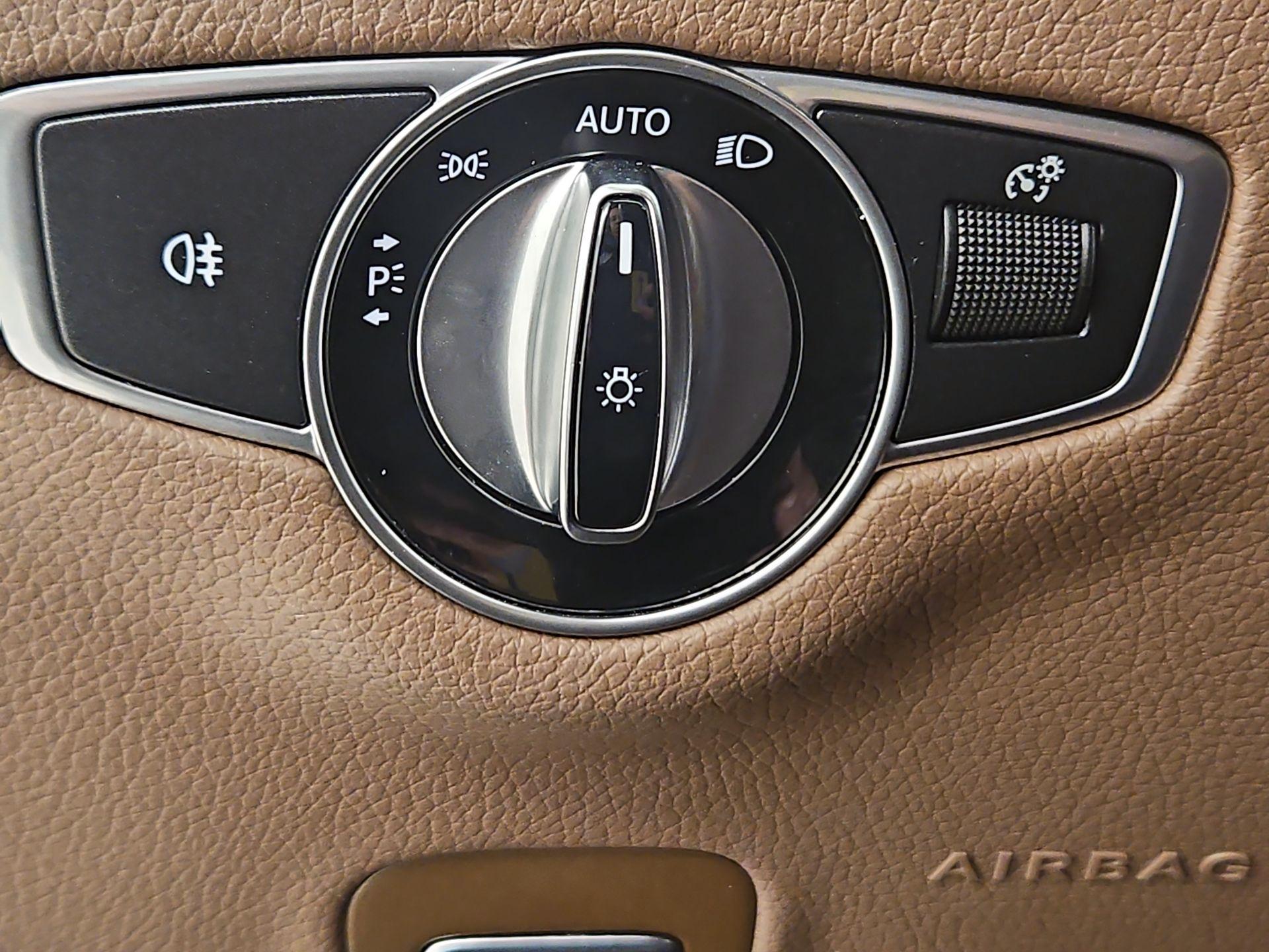 Thumbnail: 2019 Mercedes-Benz E-Class - 13