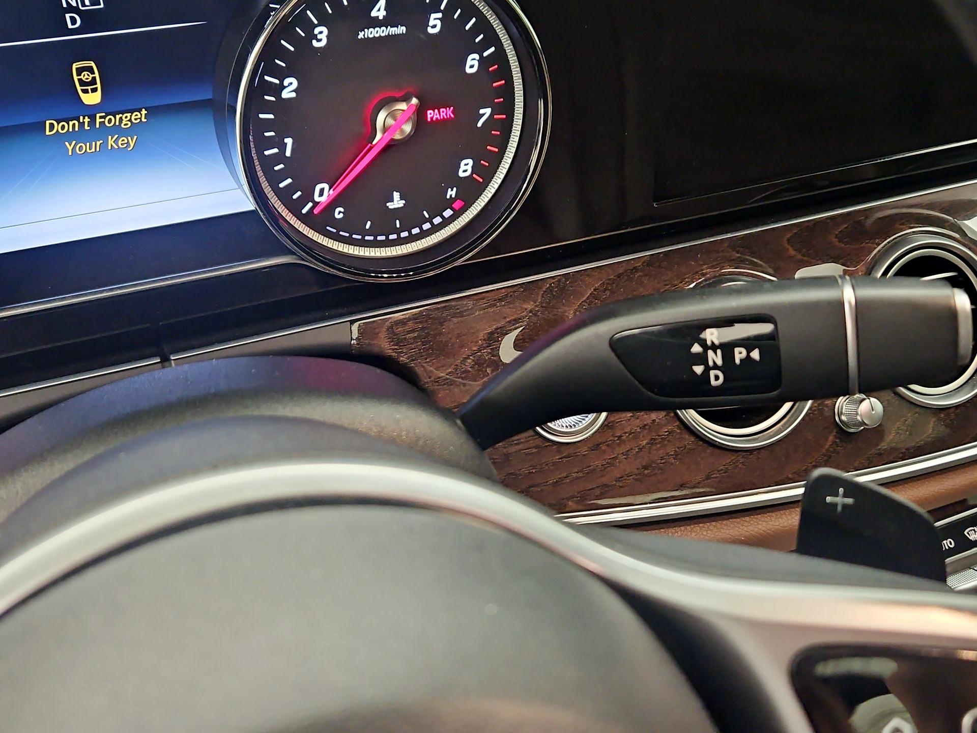 Thumbnail: 2019 Mercedes-Benz E-Class - 18