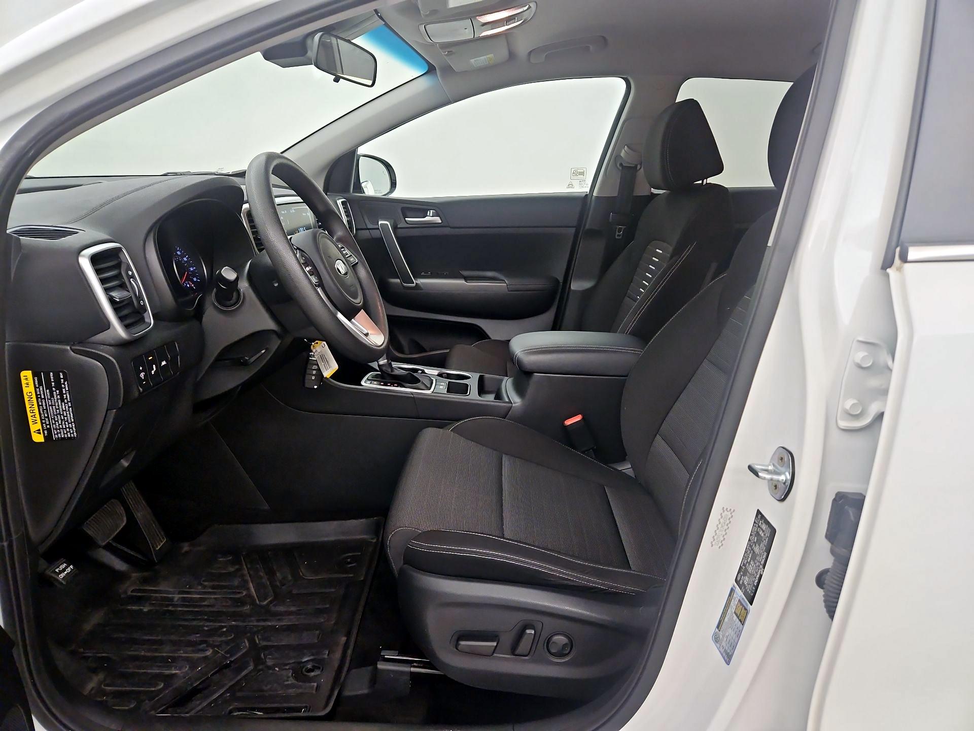 Thumbnail: 2020 Kia Sportage - 11