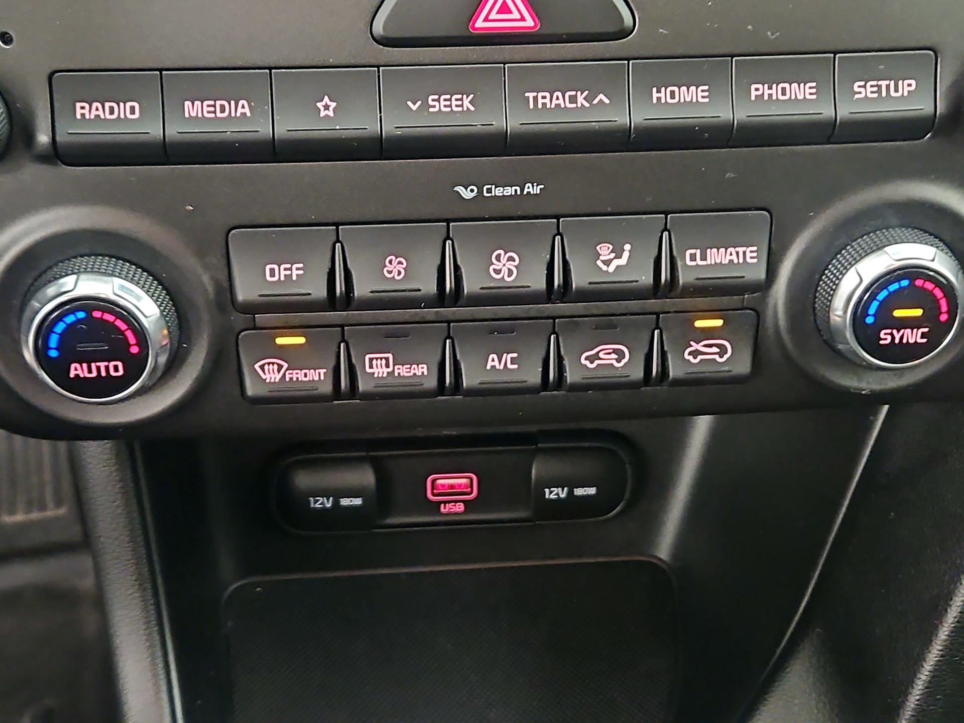 Thumbnail: 2020 Kia Sportage - 16