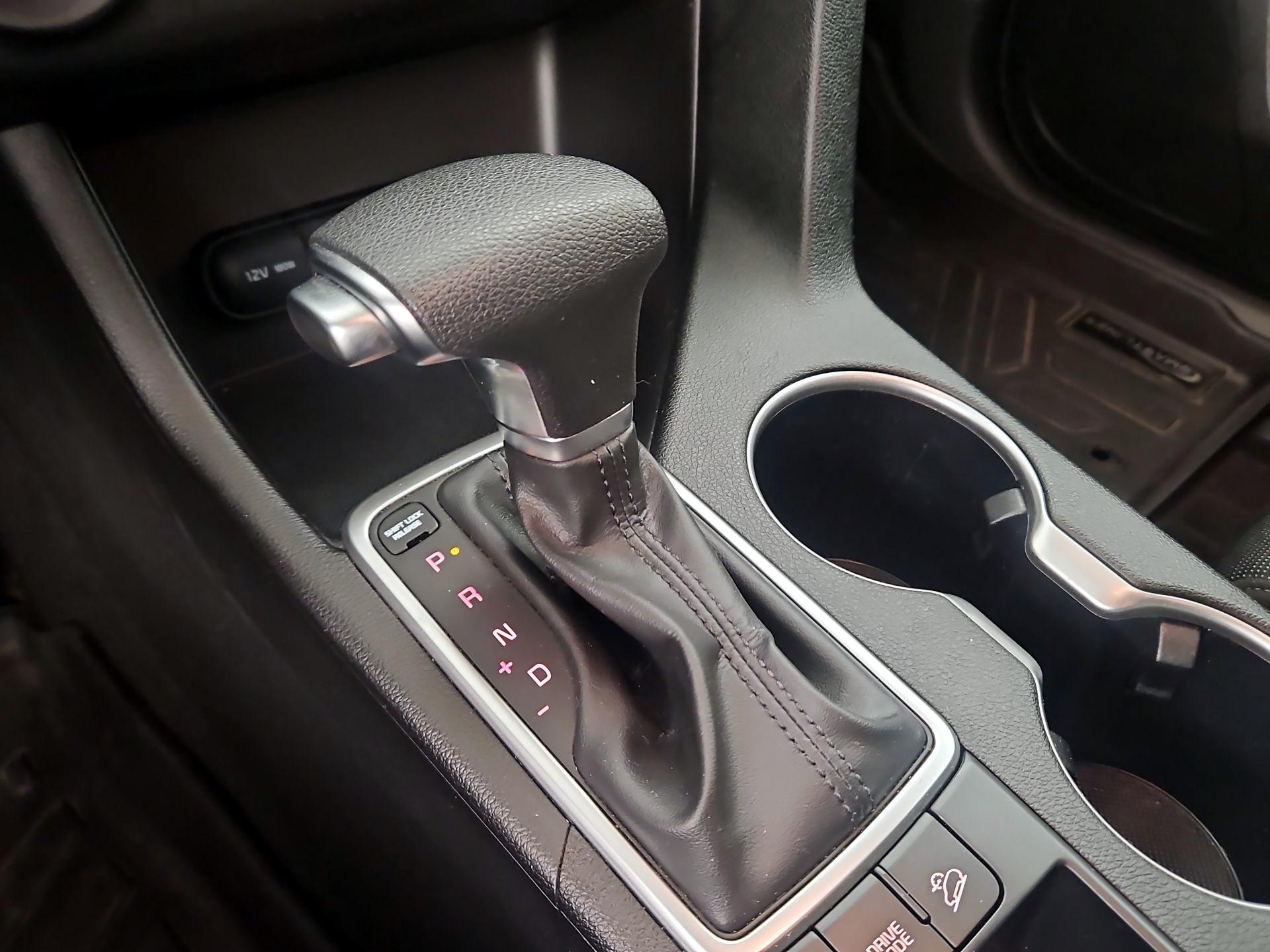 Thumbnail: 2020 Kia Sportage - 17