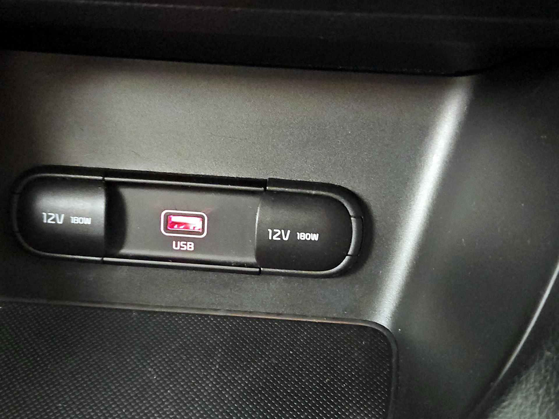 Thumbnail: 2020 Kia Sportage - 18