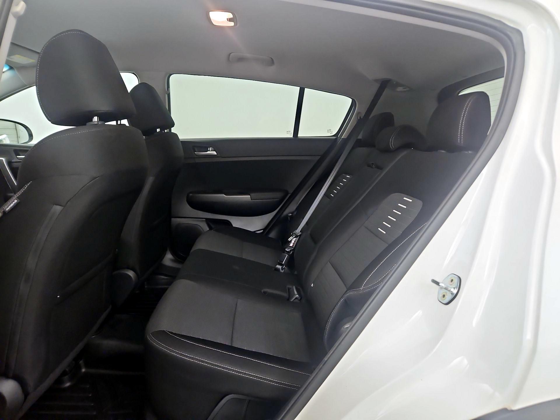 Thumbnail: 2020 Kia Sportage - 19