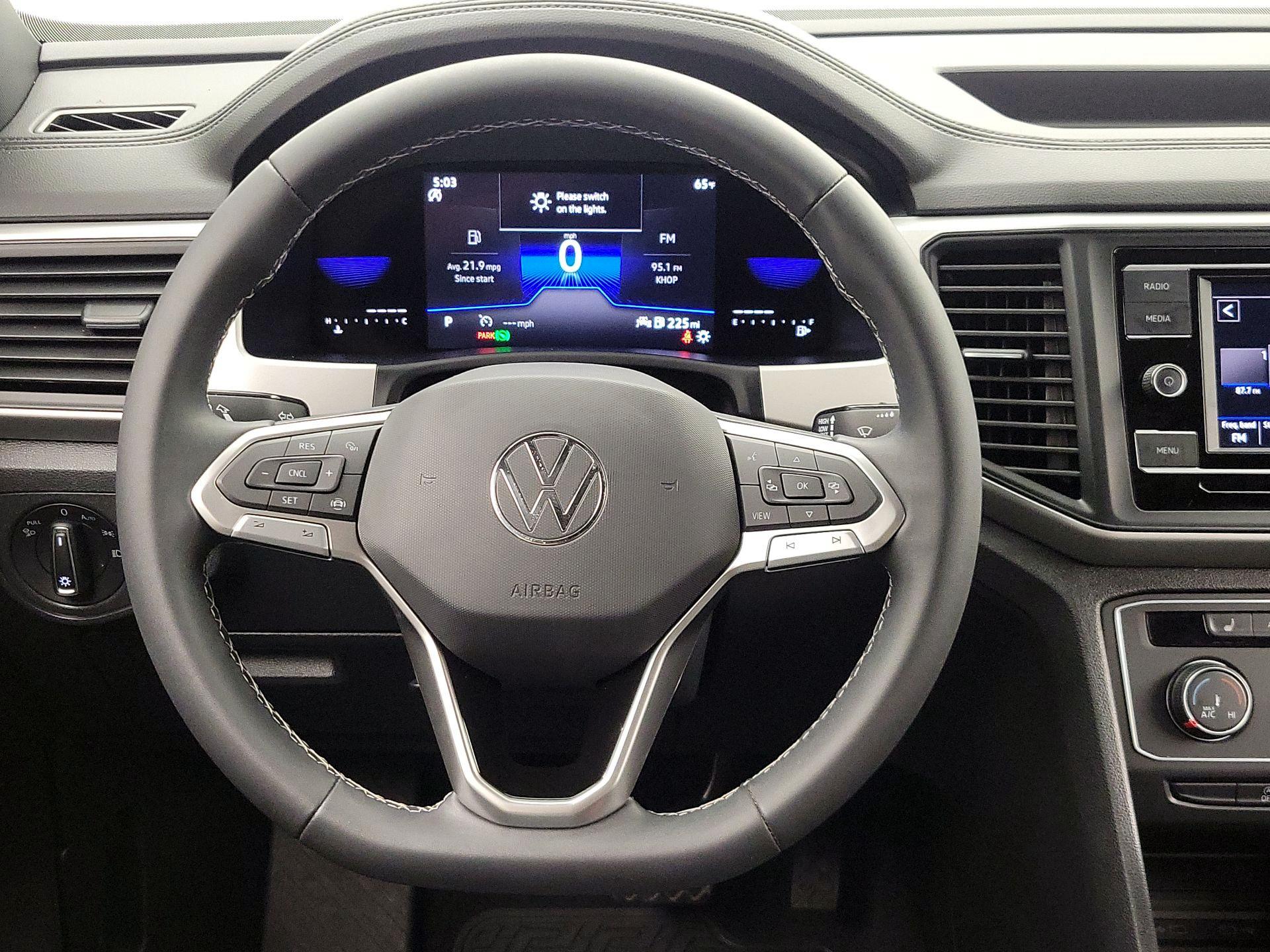 Thumbnail: 2022 Volkswagen Atlas - 10