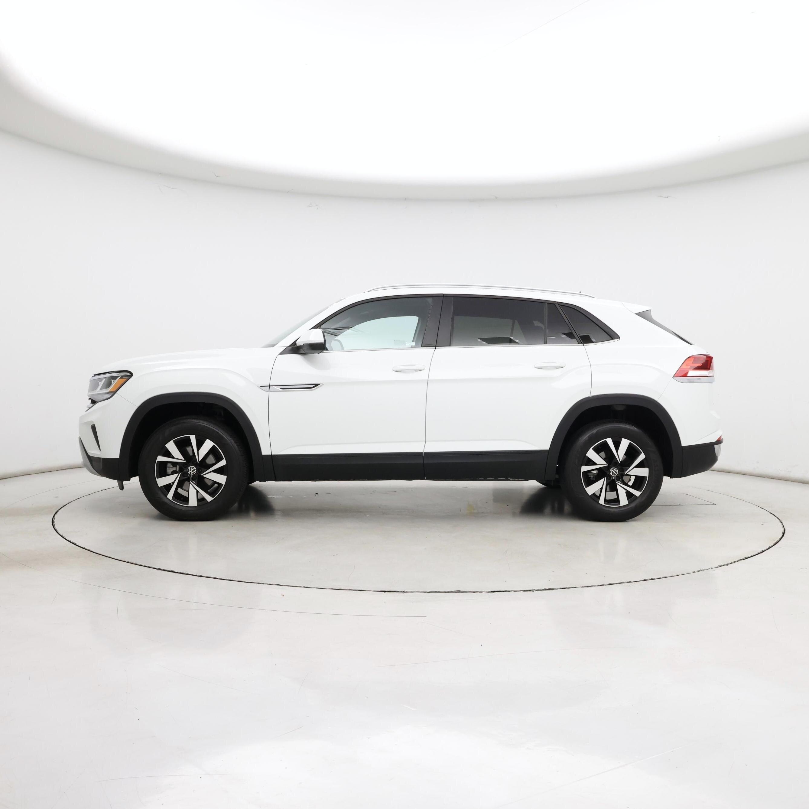 Thumbnail: 2022 Volkswagen Atlas - 3