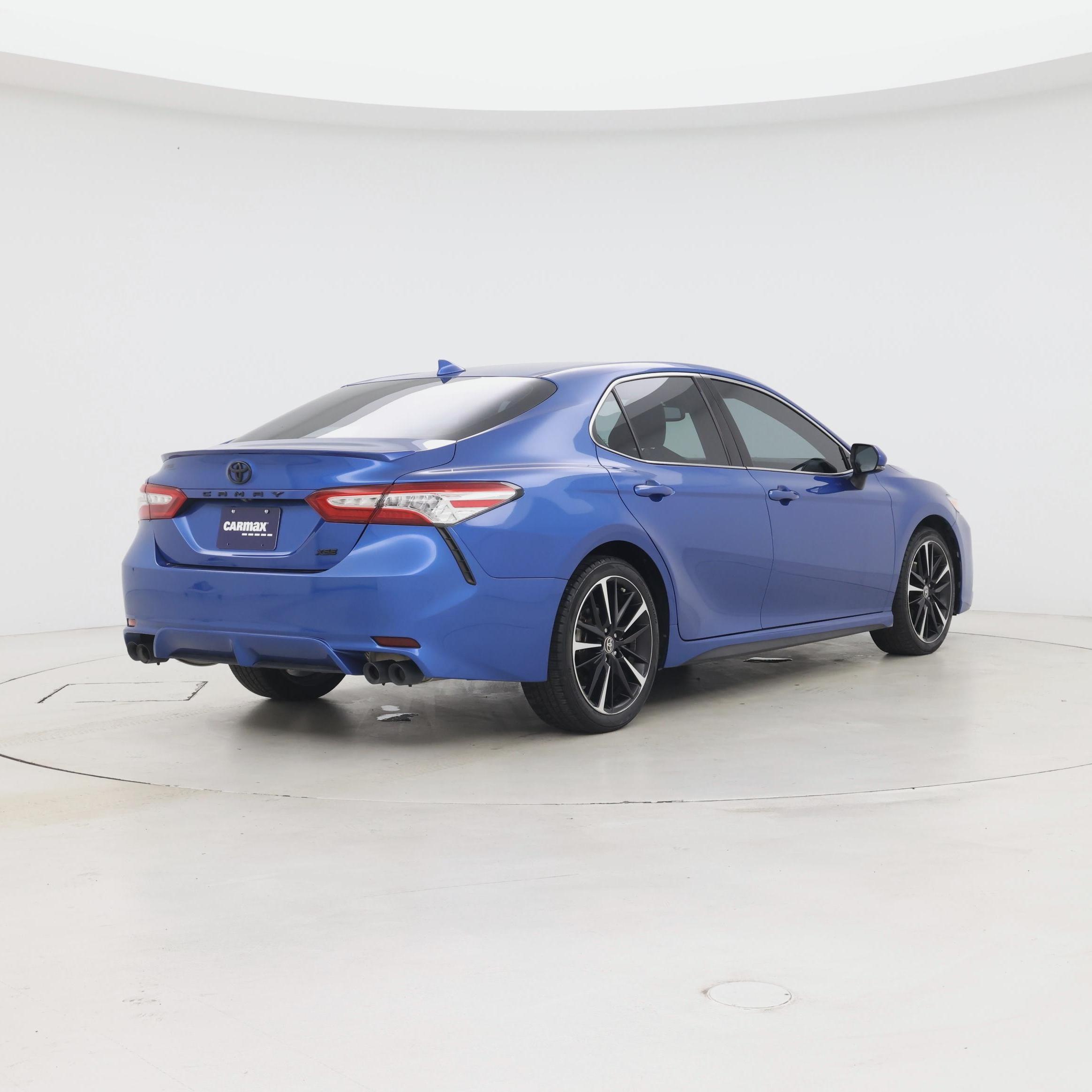 Thumbnail: 2020 Toyota Camry - 8