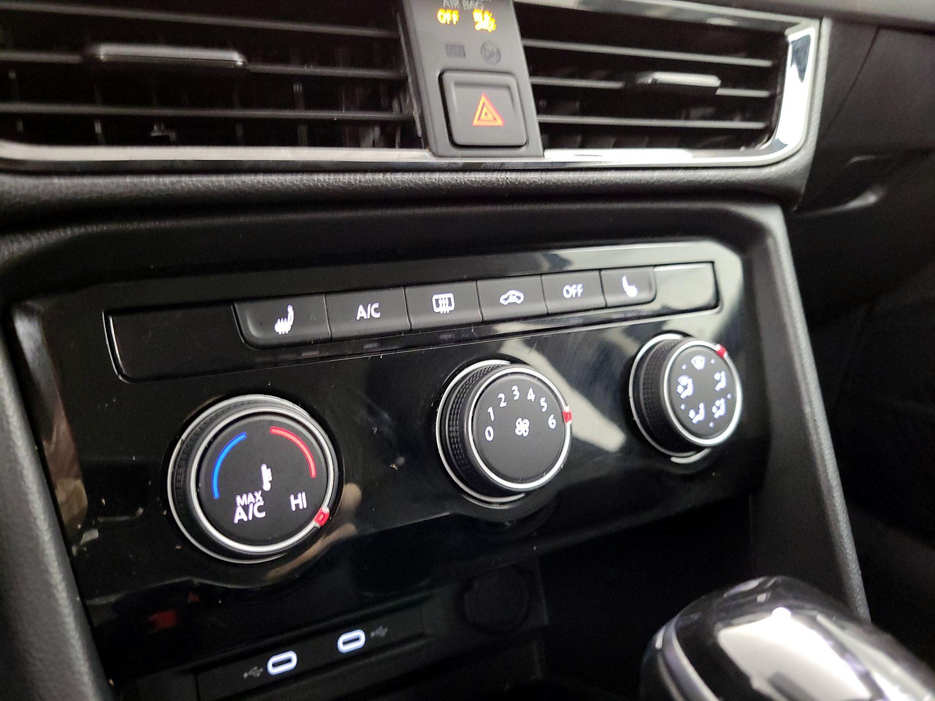 Thumbnail: 2023 Volkswagen Taos - 17