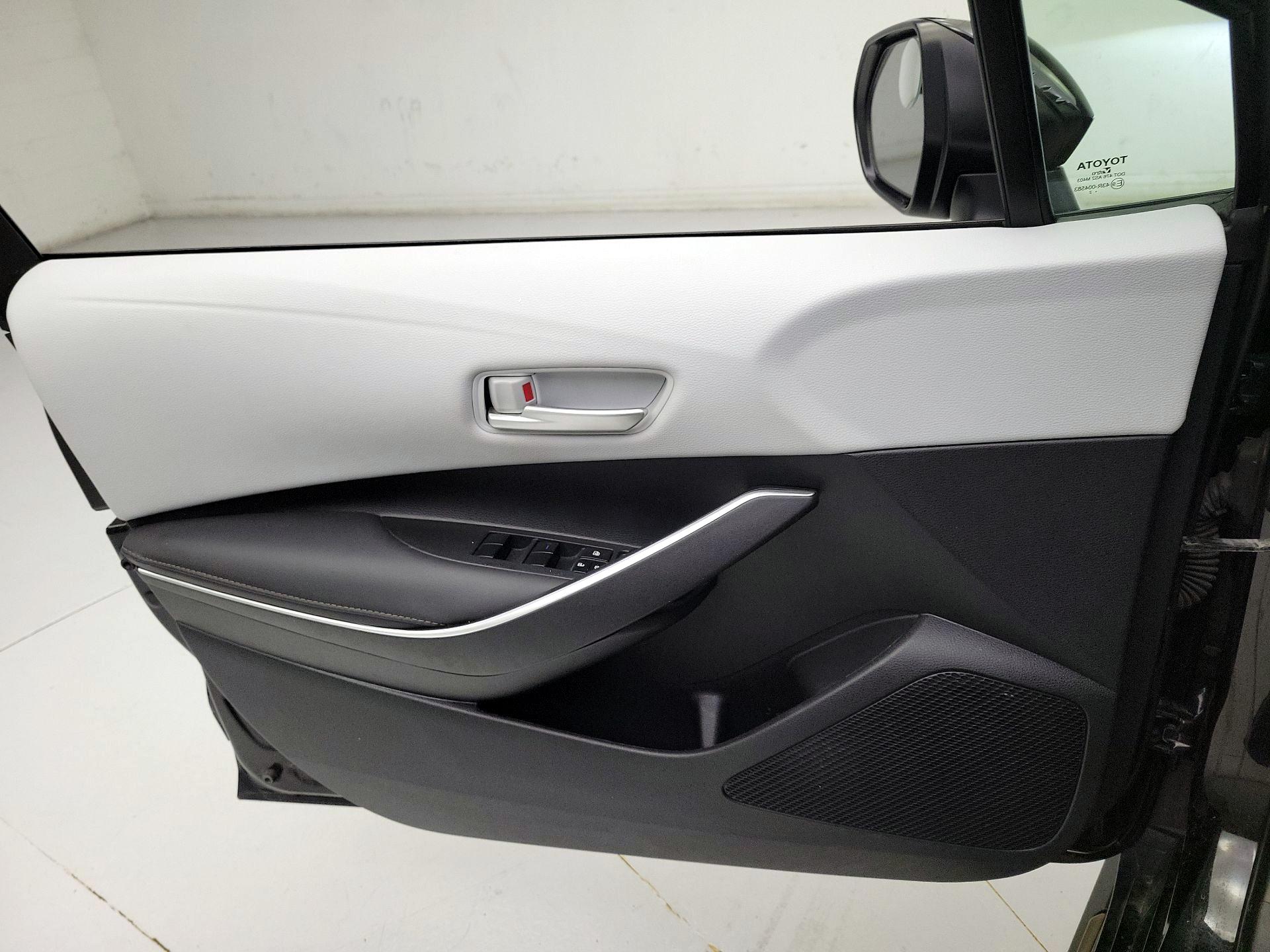 Thumbnail: 2022 Toyota Corolla - 12