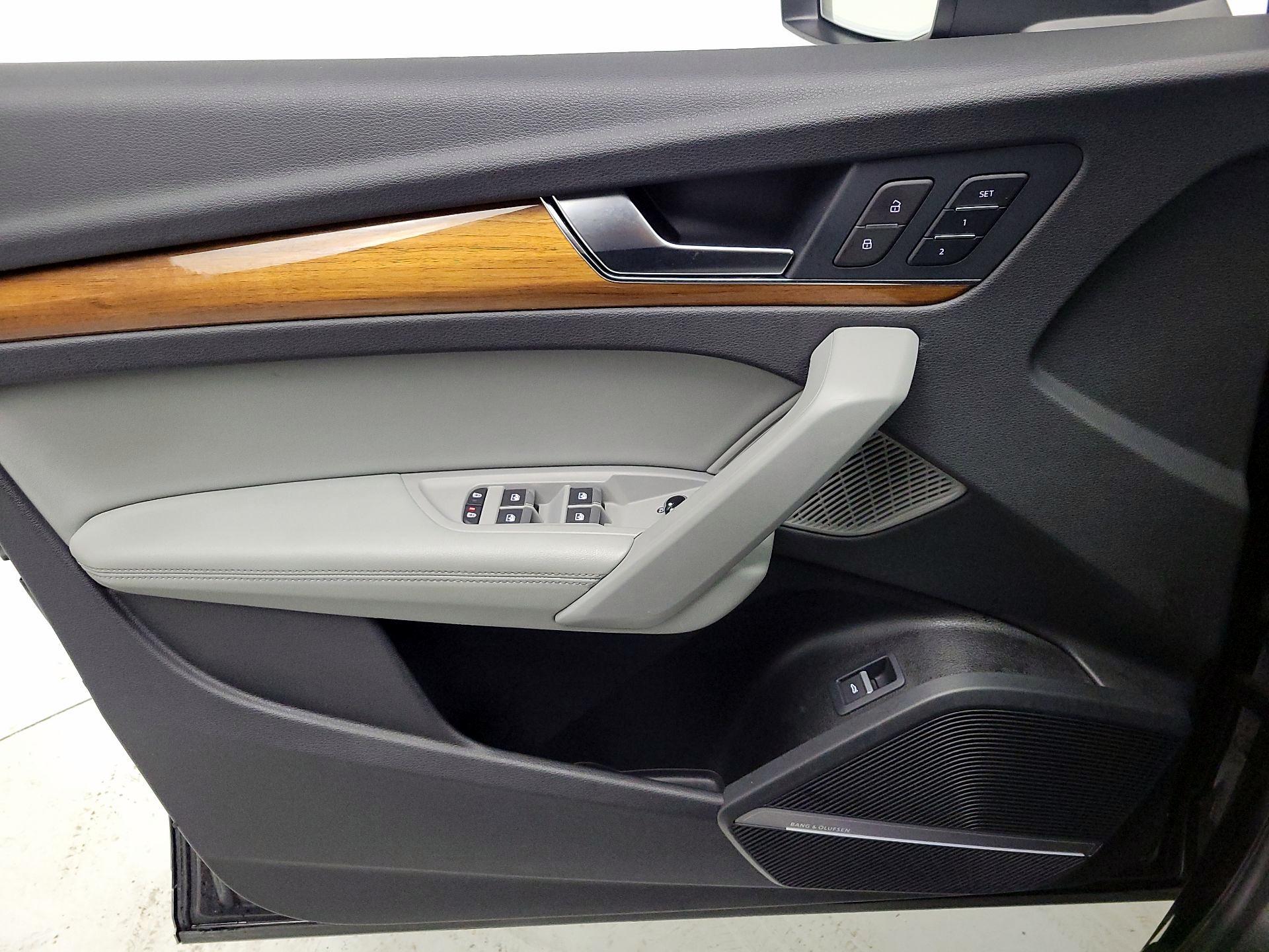 Thumbnail: 2022 Audi Q5 - 12