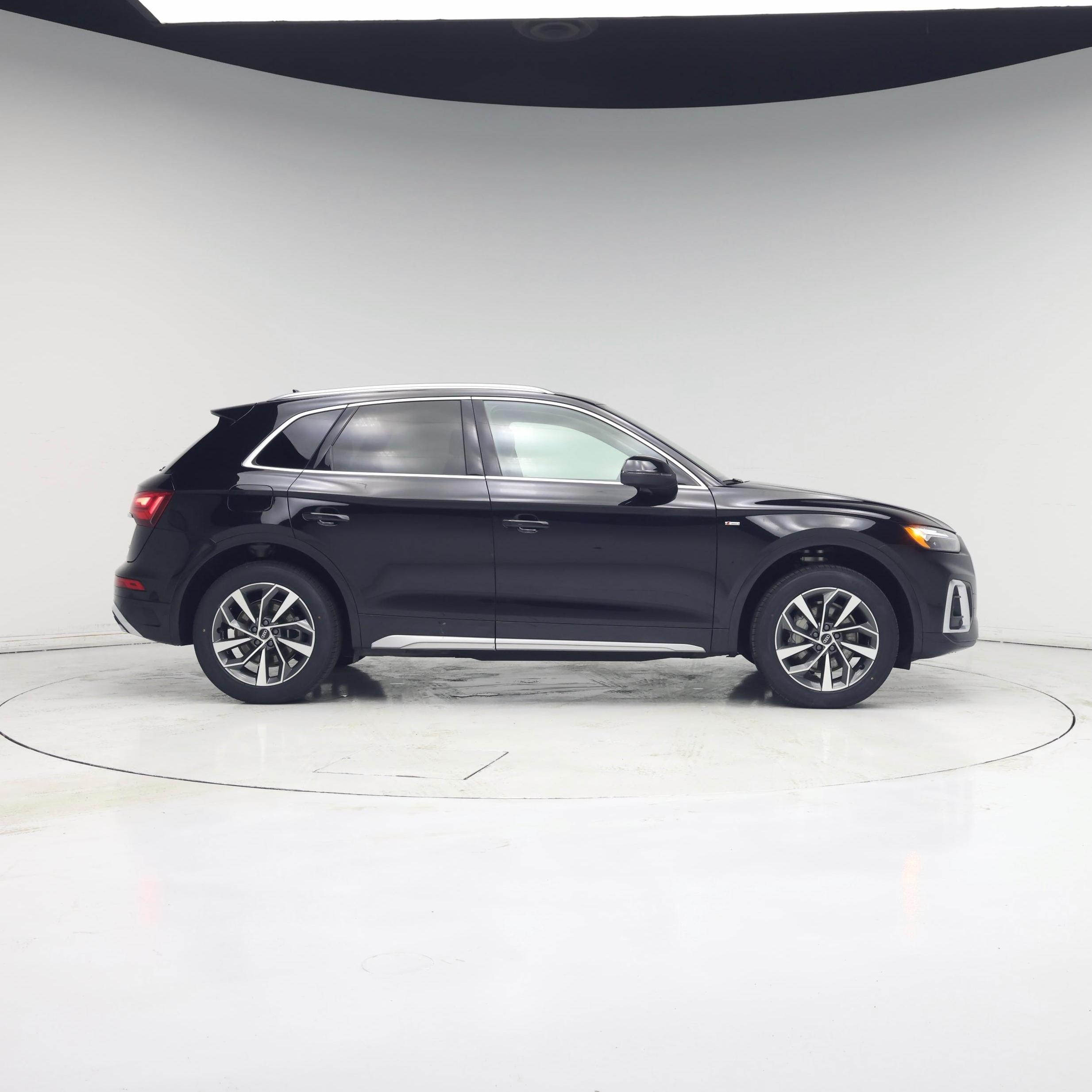 Thumbnail: 2022 Audi Q5 - 7