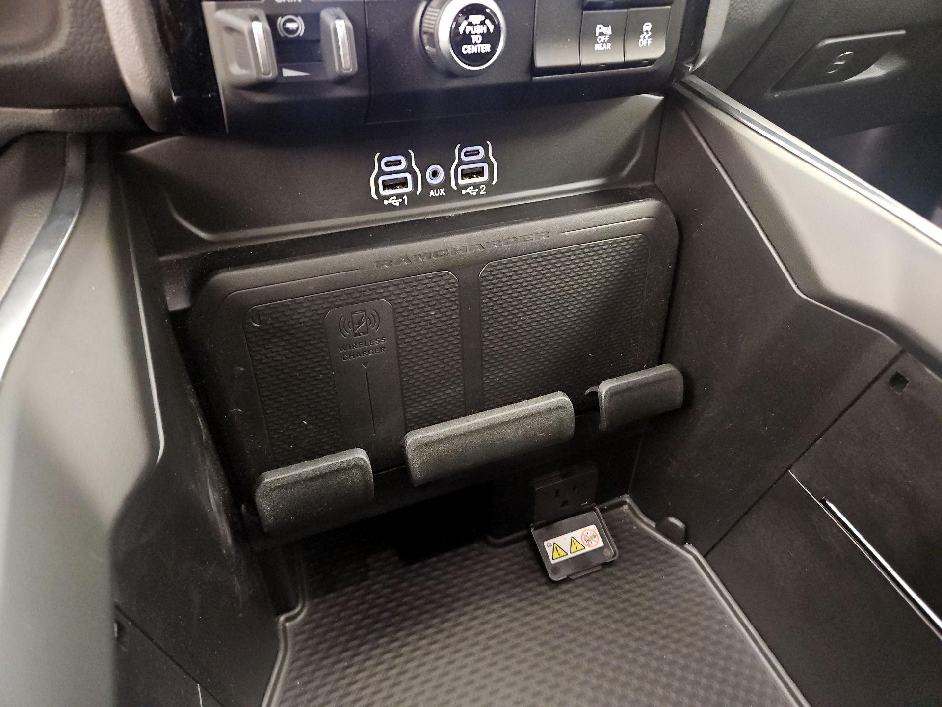 Thumbnail: 2025 RAM 1500 - 19