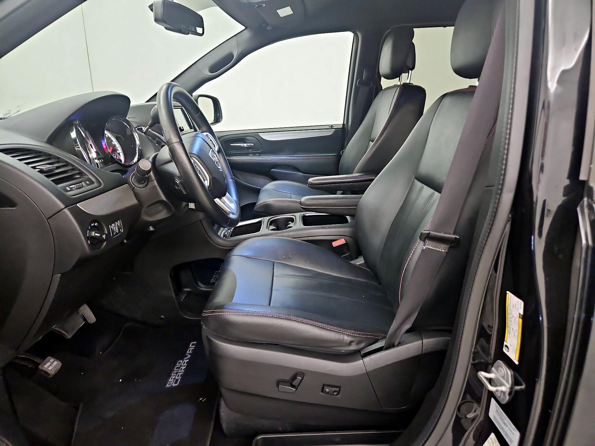 Thumbnail: 2015 Dodge Grand Caravan - 11