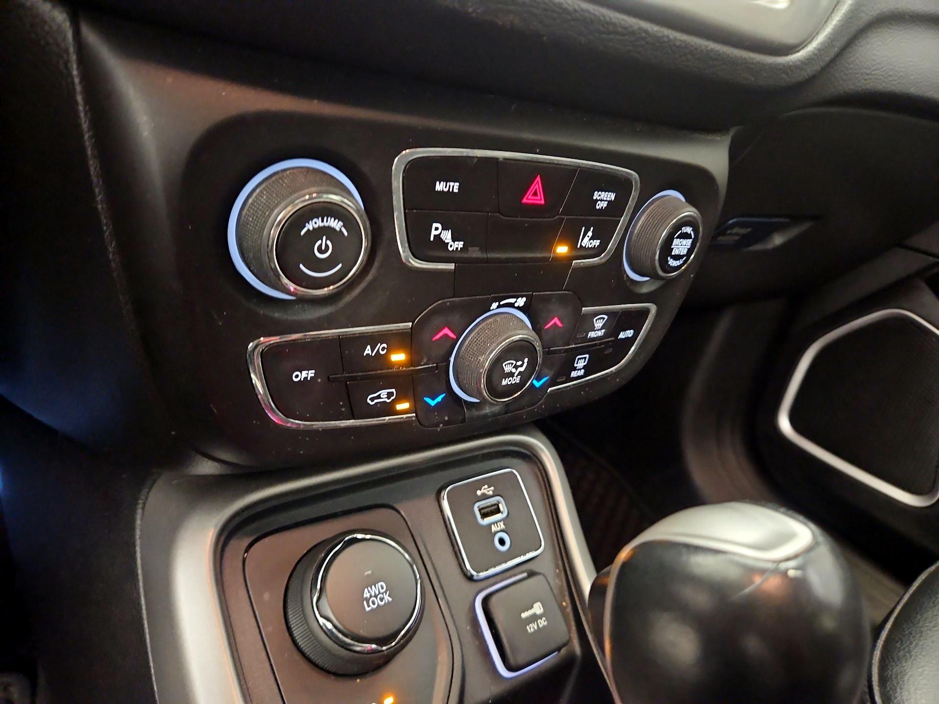 Thumbnail: 2018 Jeep Compass - 17