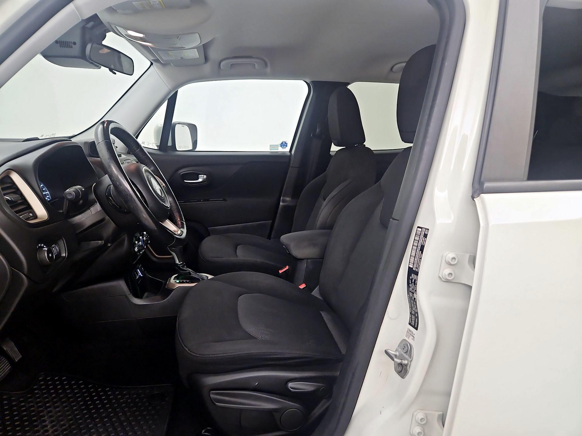 Thumbnail: 2017 Jeep Renegade - 11