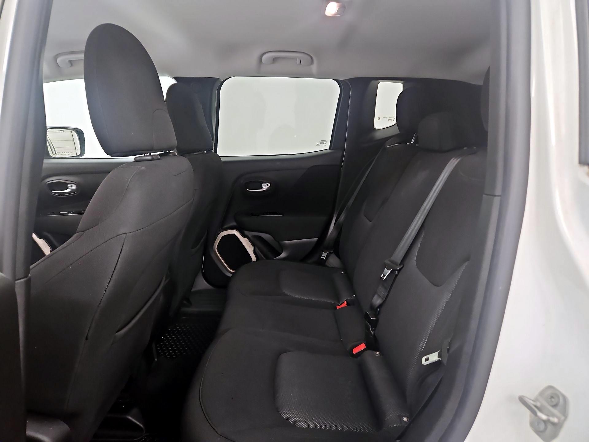 Thumbnail: 2017 Jeep Renegade - 19