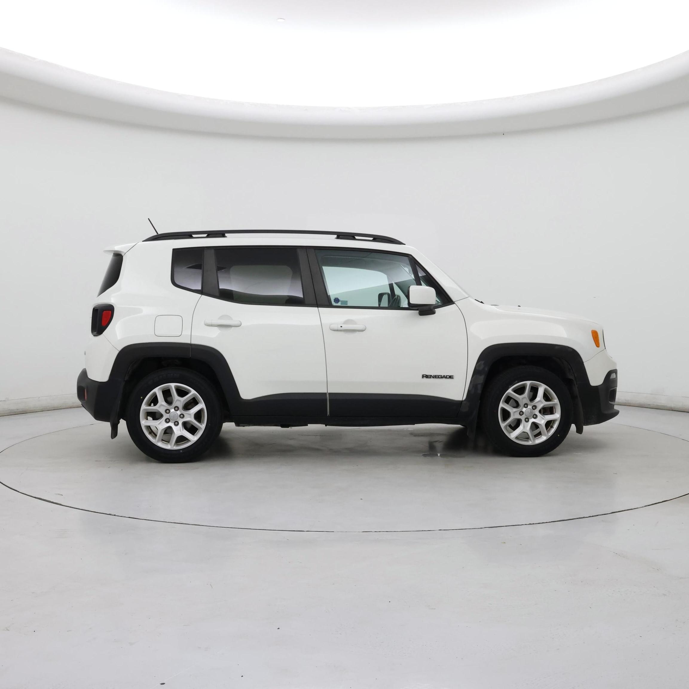 Thumbnail: 2017 Jeep Renegade - 7