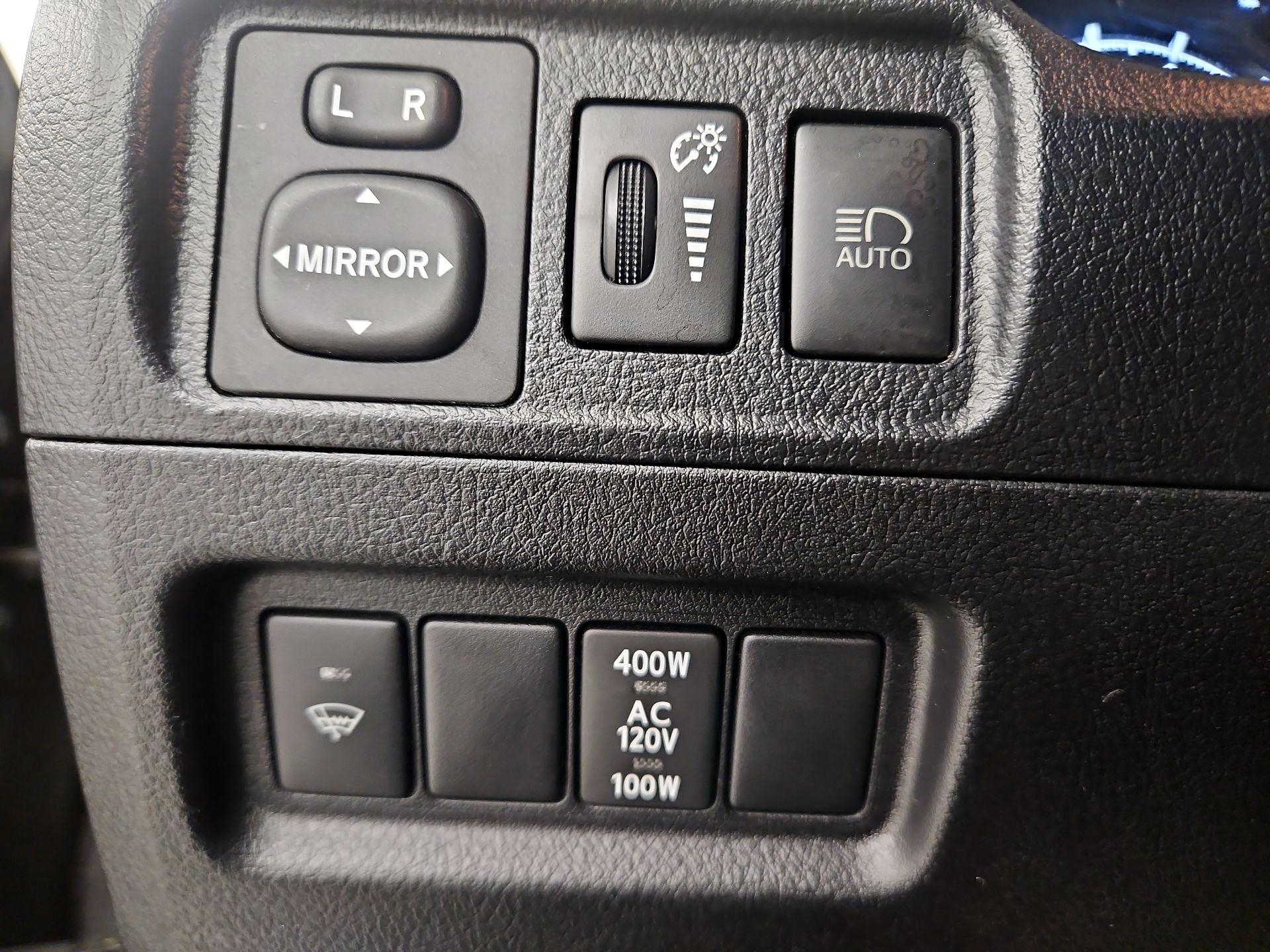 Thumbnail: 2020 Toyota 4Runner - 13