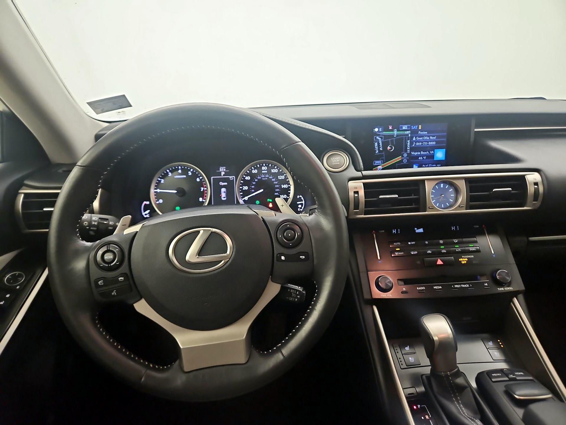 Thumbnail: 2014 Lexus IS - 10