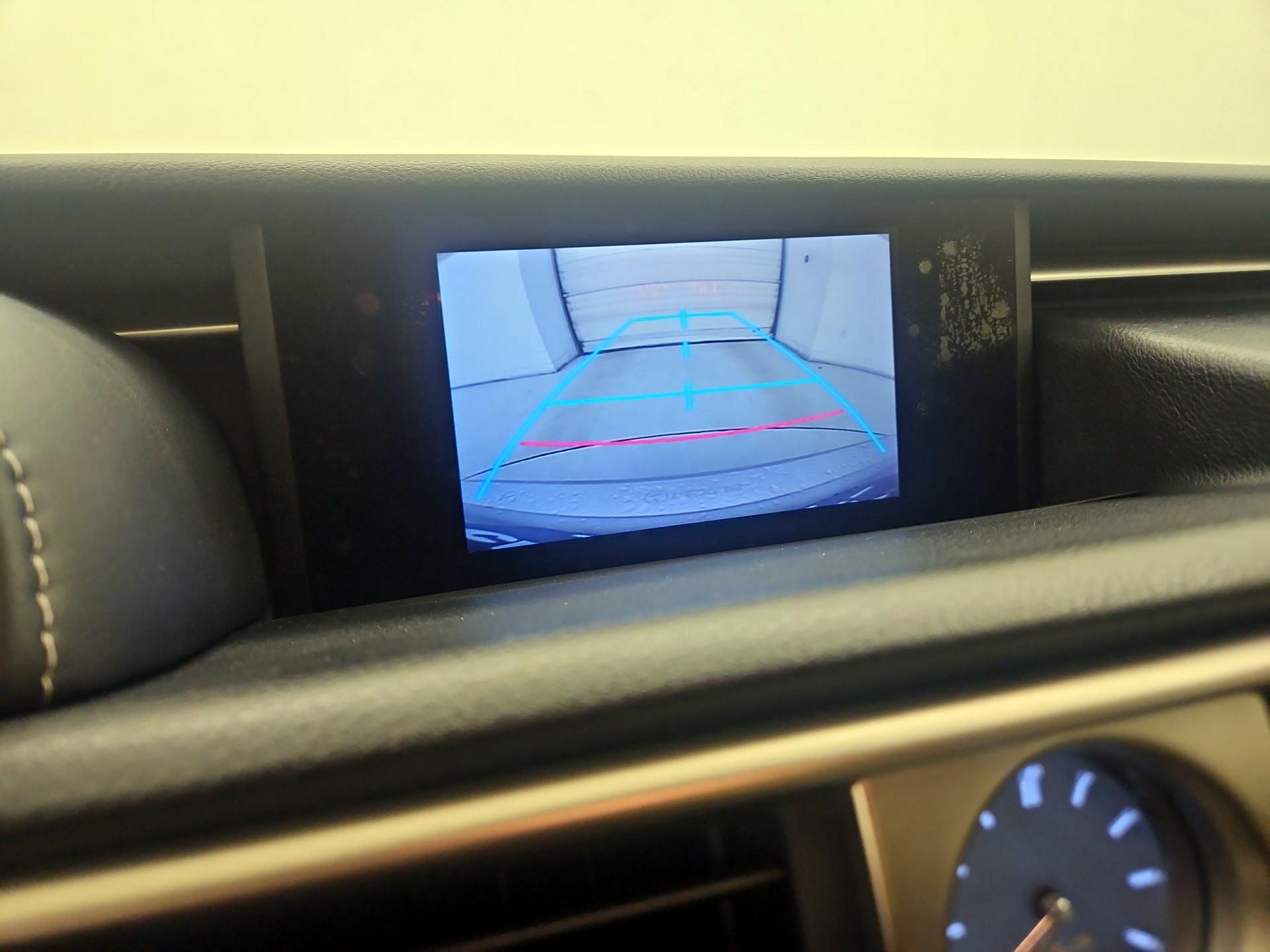 Thumbnail: 2014 Lexus IS - 15