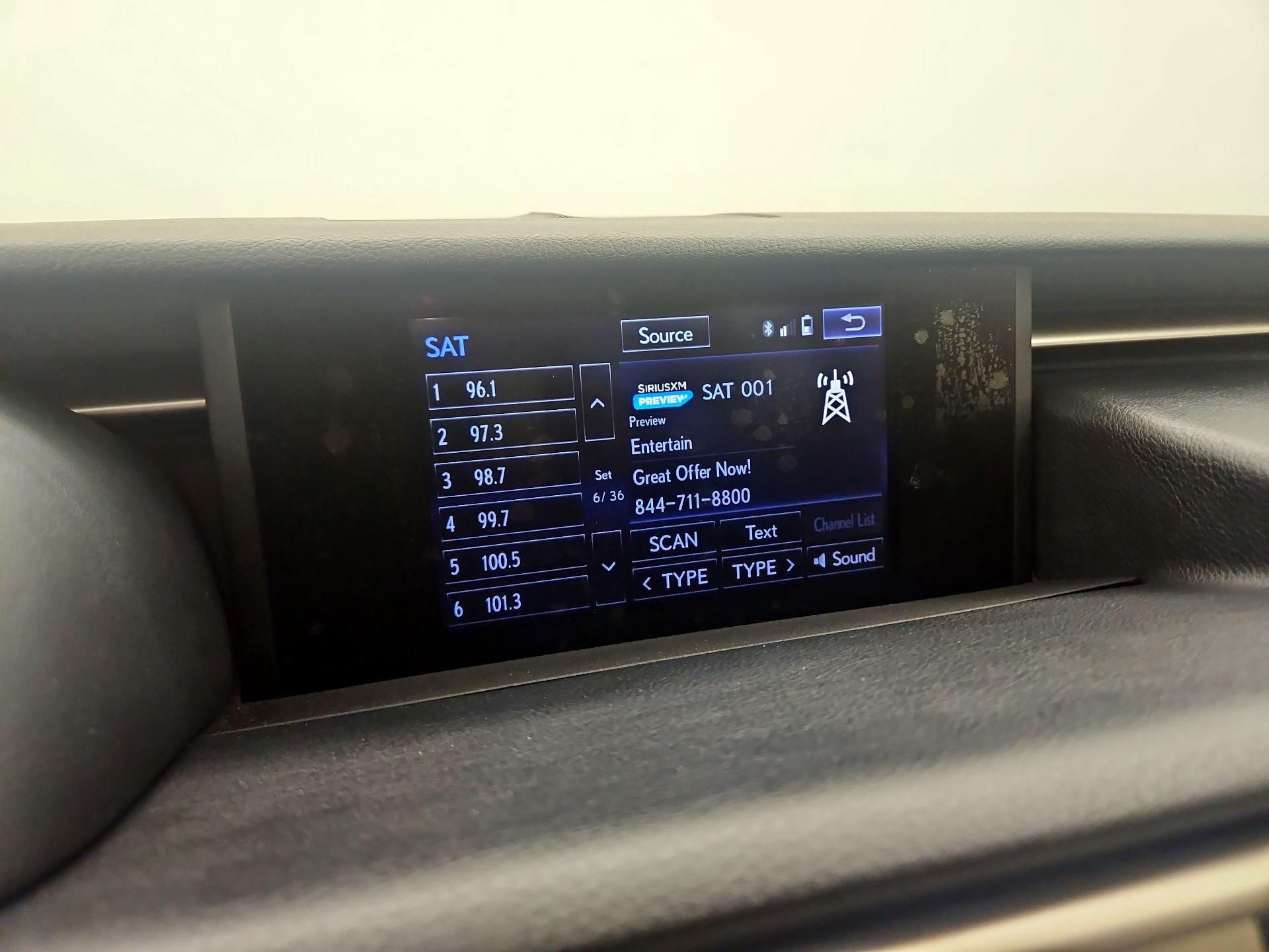 Thumbnail: 2014 Lexus IS - 16