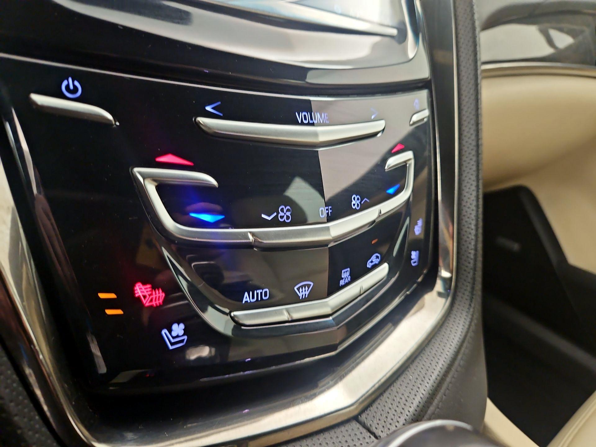 Thumbnail: 2019 Cadillac CTS - 17