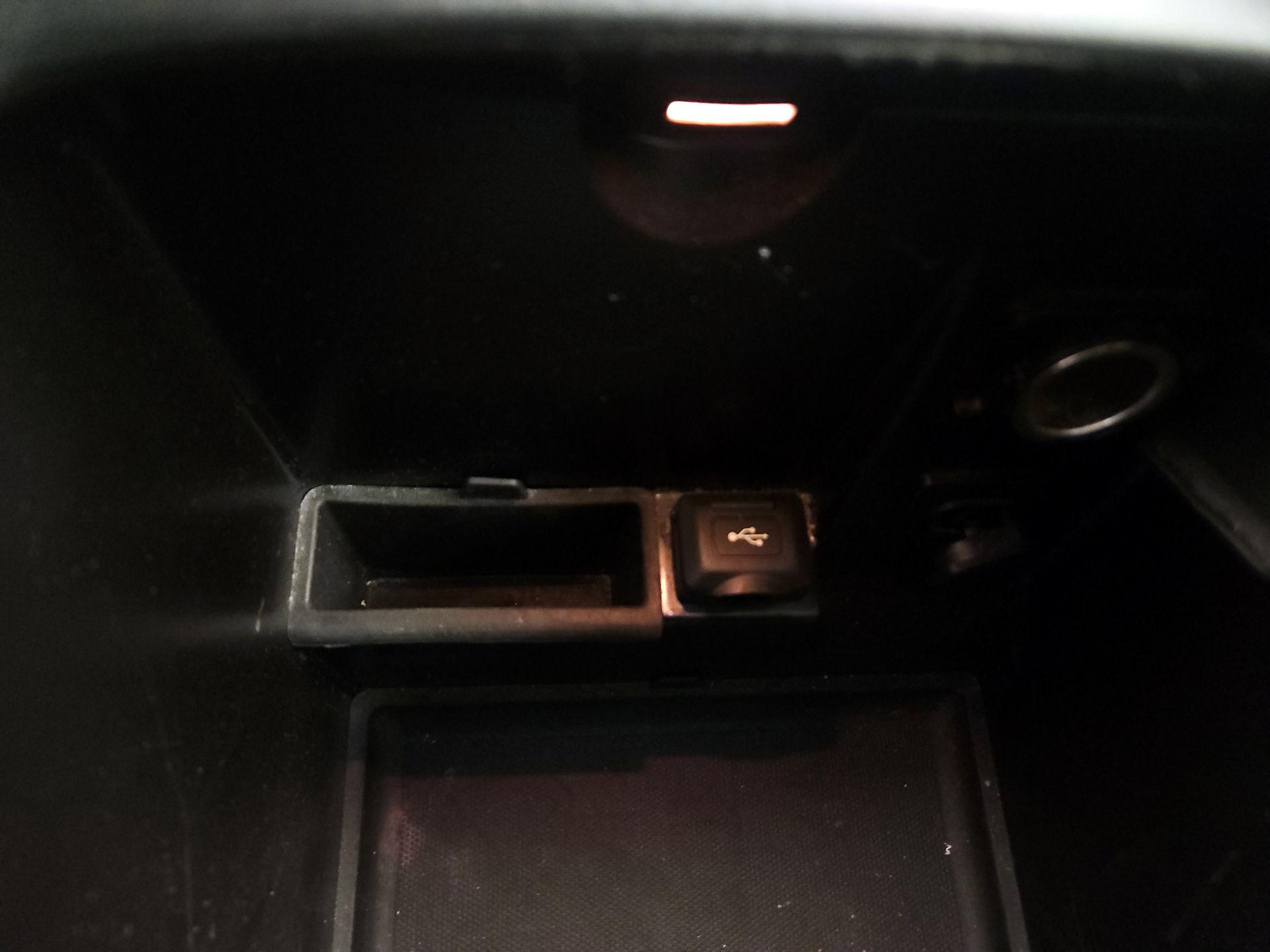 Thumbnail: 2016 Acura MDX - 19