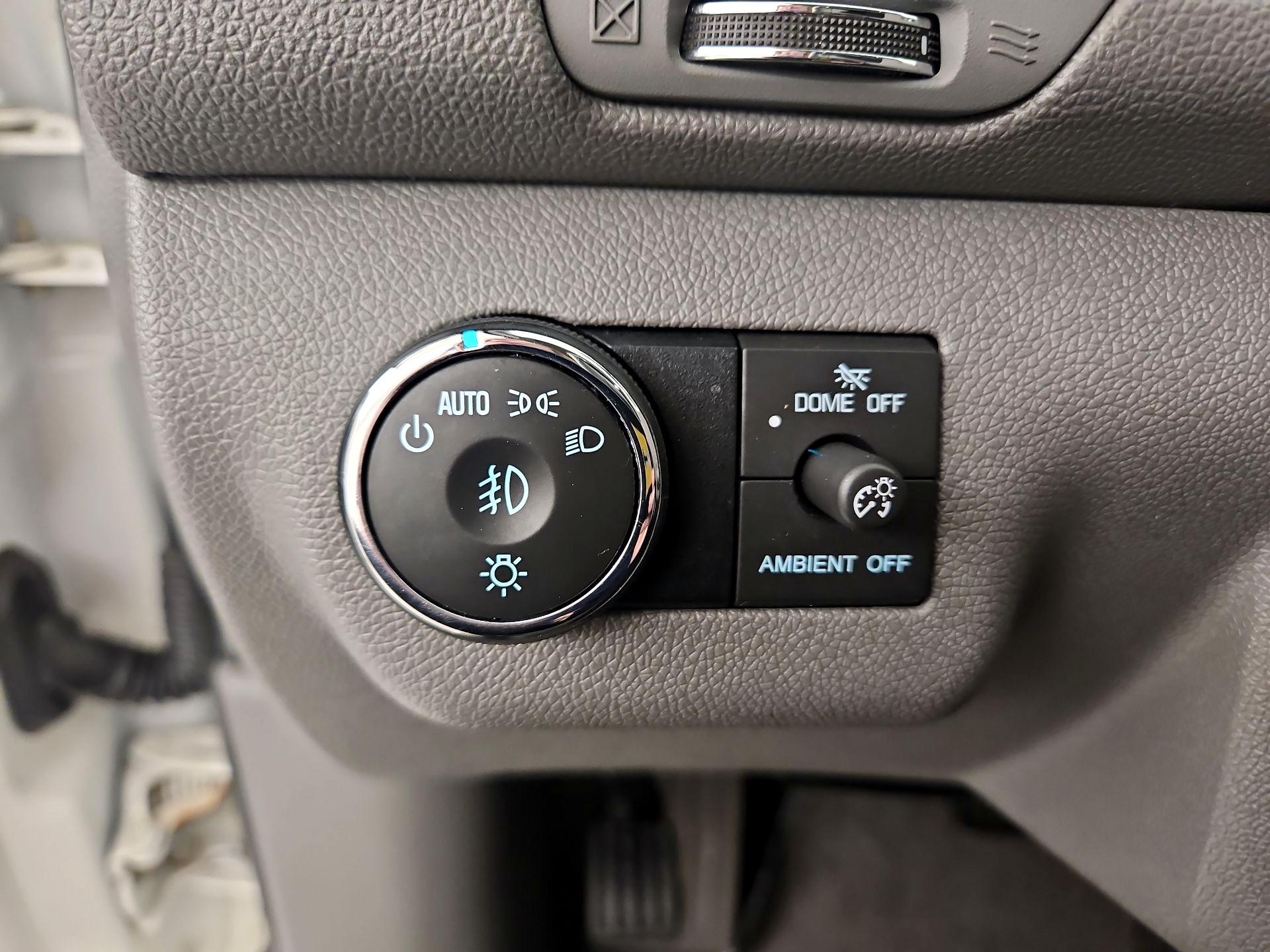 Thumbnail: 2014 Chevrolet Traverse - 13