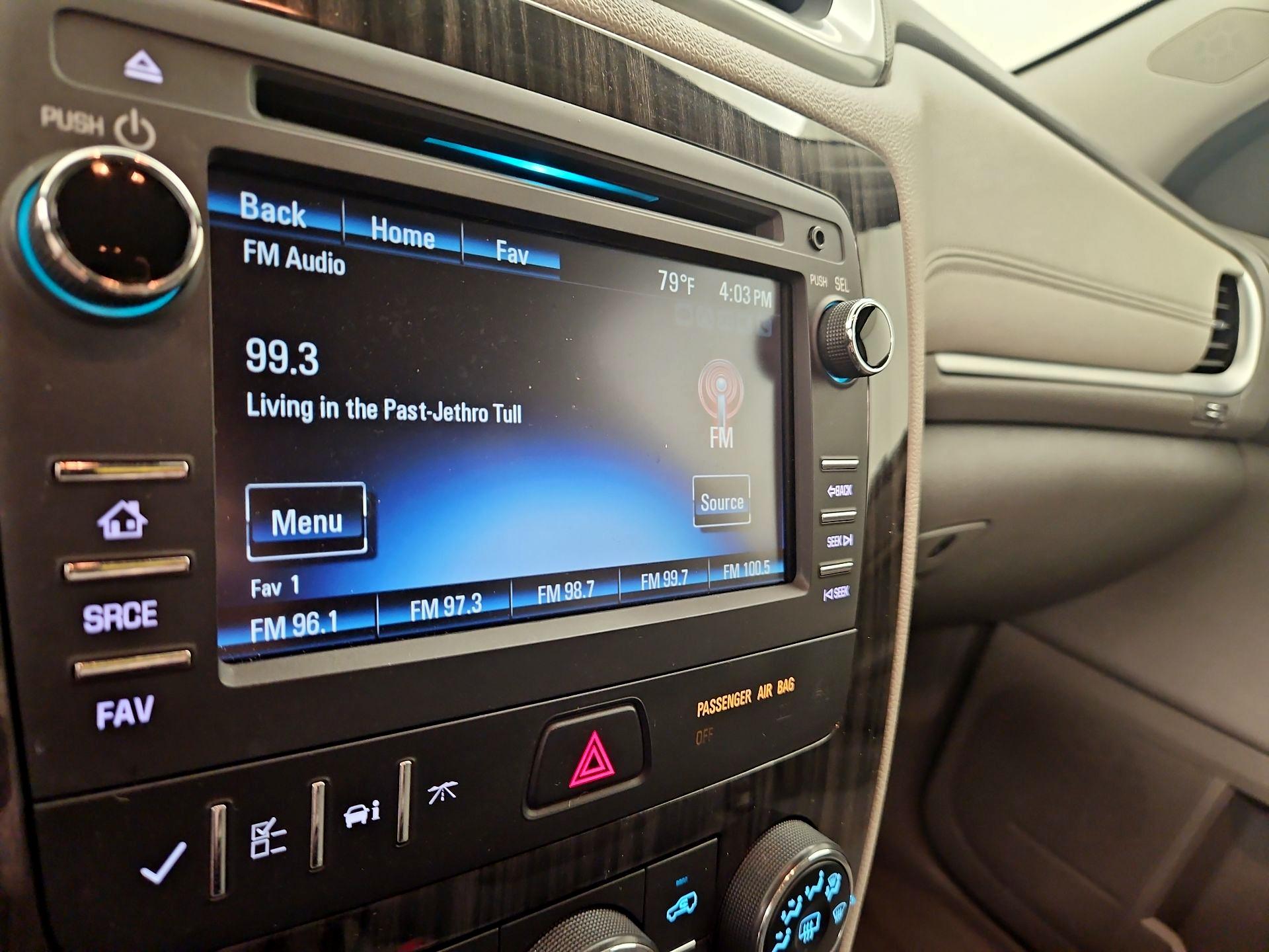 Thumbnail: 2014 Chevrolet Traverse - 15