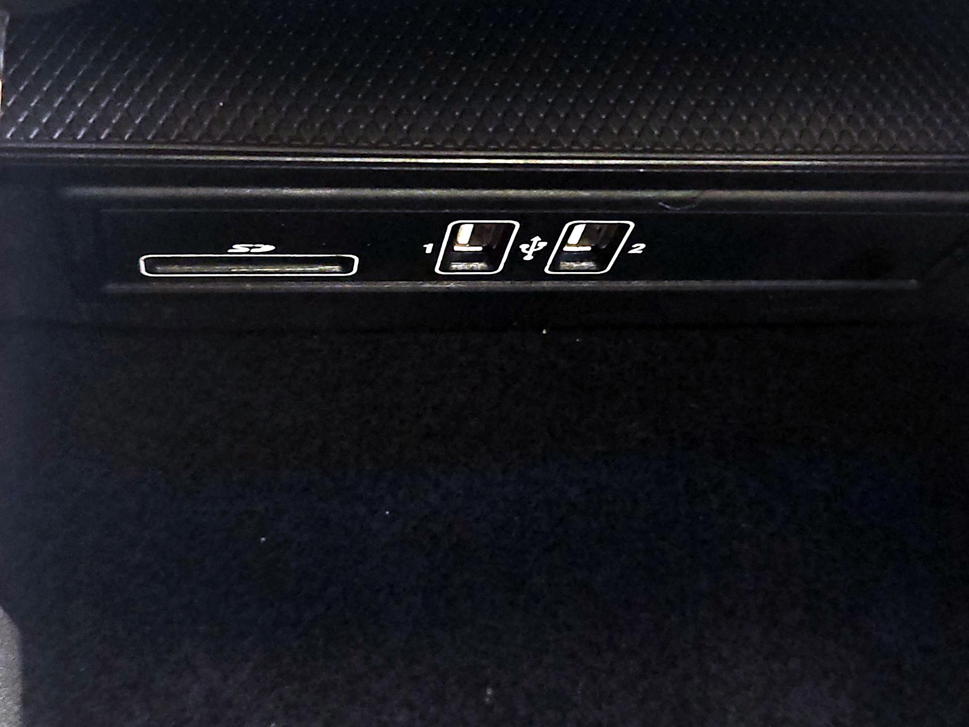 Thumbnail: 2017 Mercedes-Benz C-Class - 19