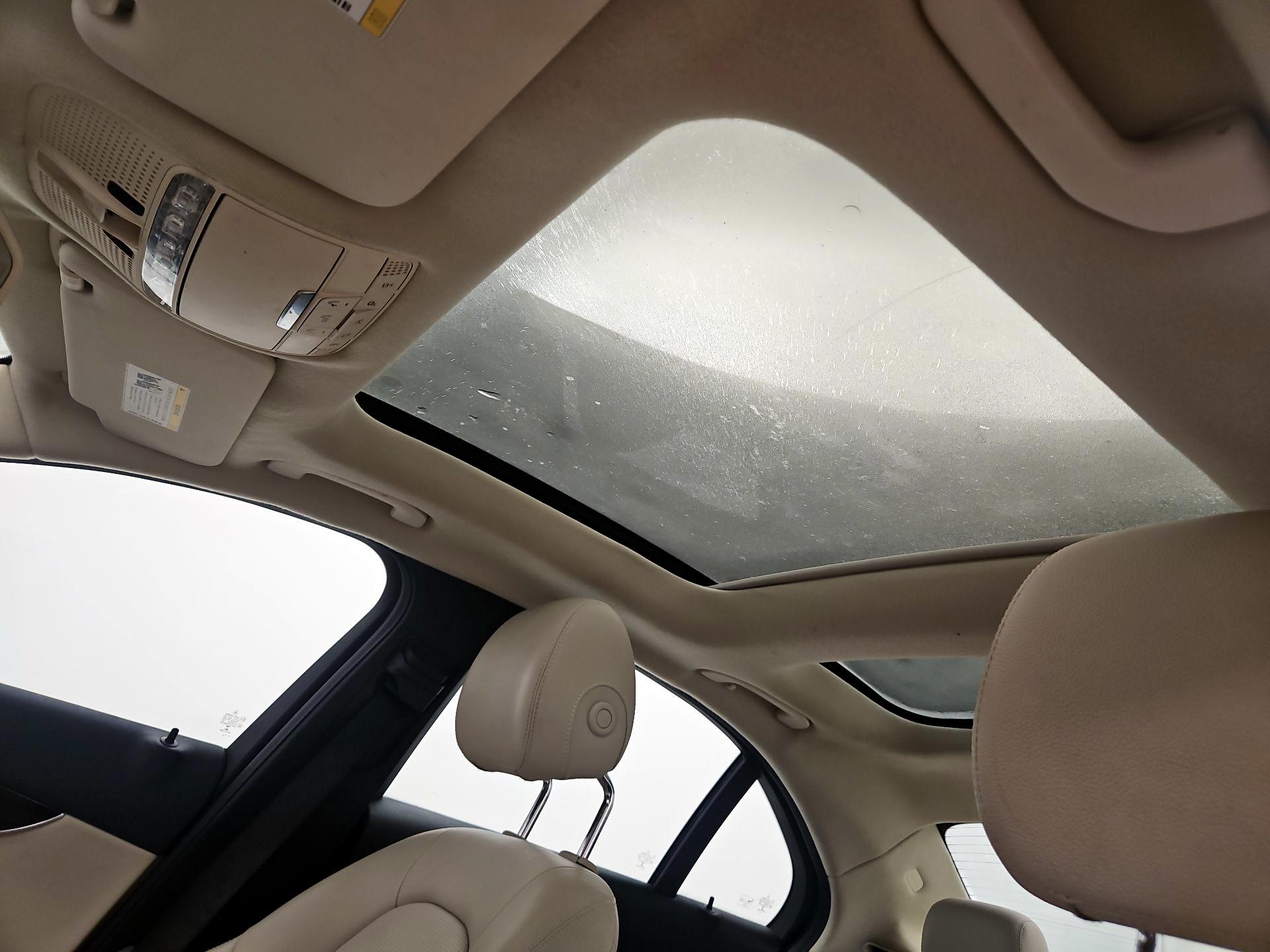 Thumbnail: 2017 Mercedes-Benz C-Class - 20