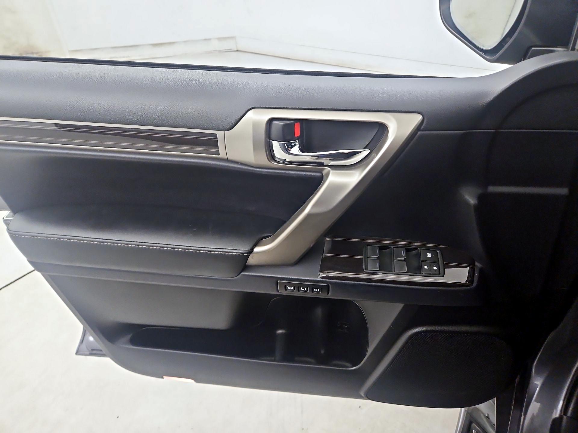 Thumbnail: 2021 Lexus GX - 12