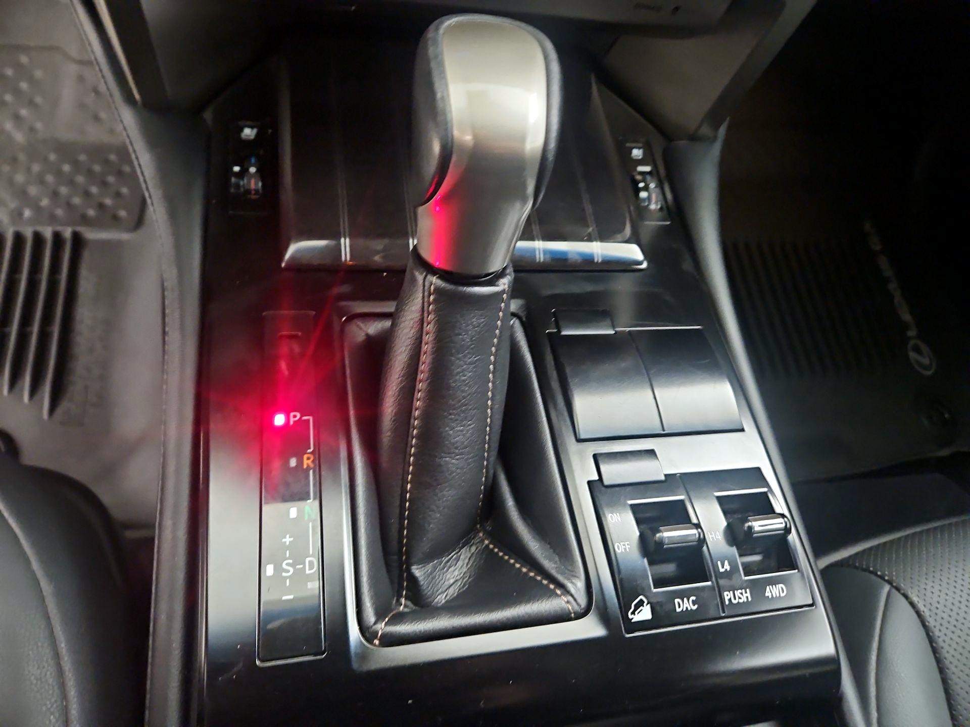 Thumbnail: 2021 Lexus GX - 18