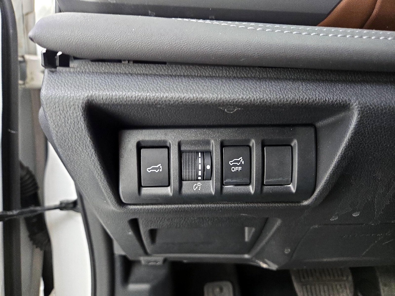 2023 Subaru Outback Touring - Photo 14