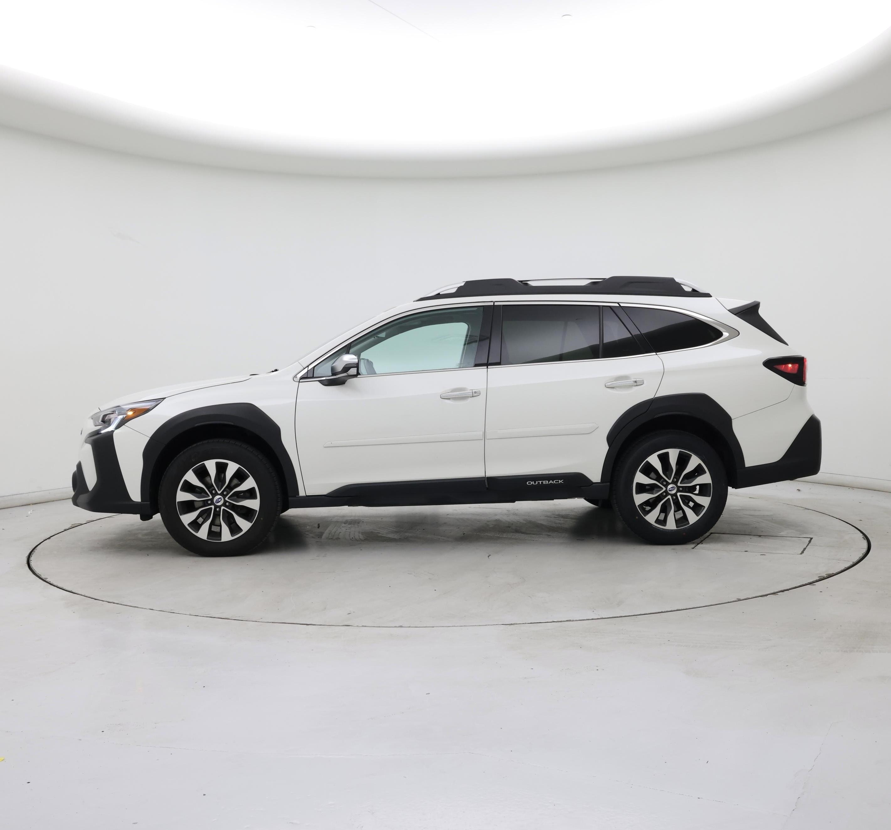 Thumbnail: 2023 Subaru Outback - 3
