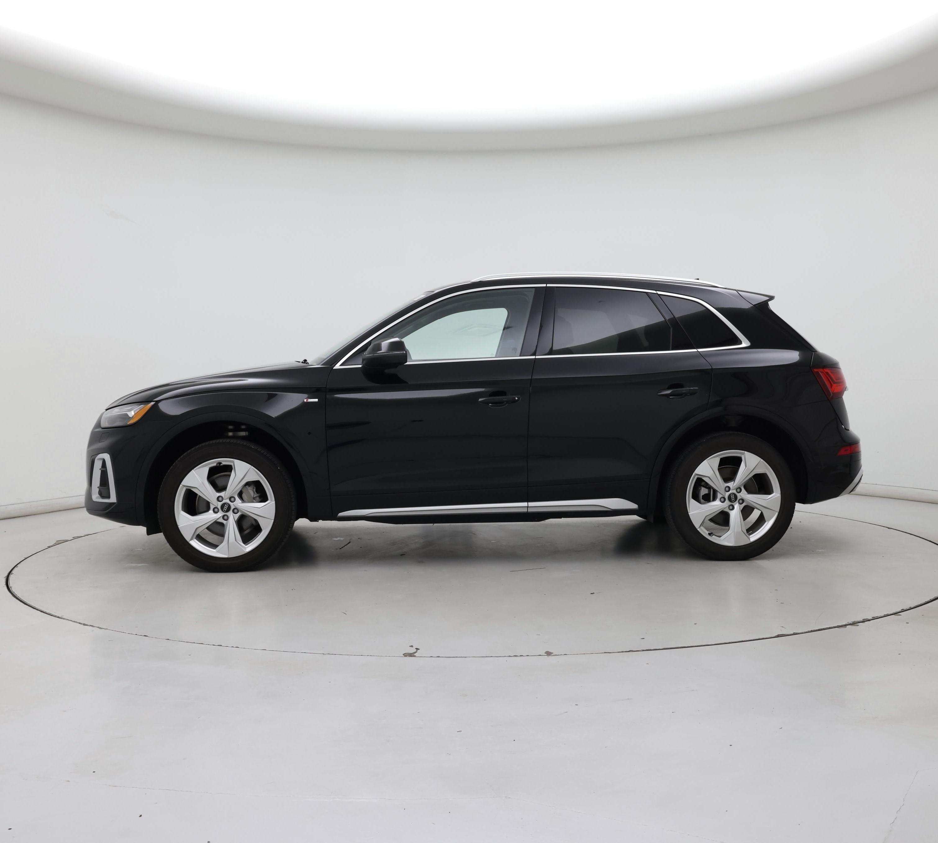Thumbnail: 2023 Audi Q5 - 3