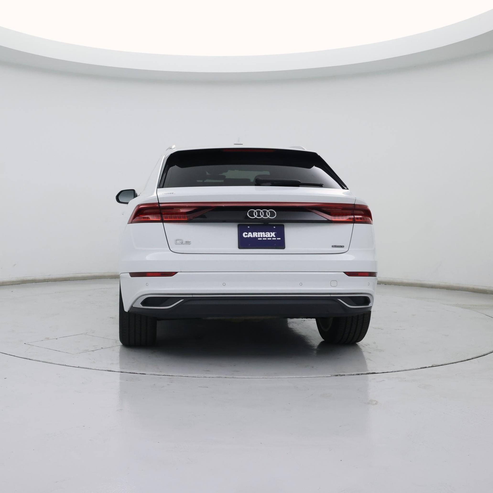 Thumbnail: 2023 Audi Q8 - 6