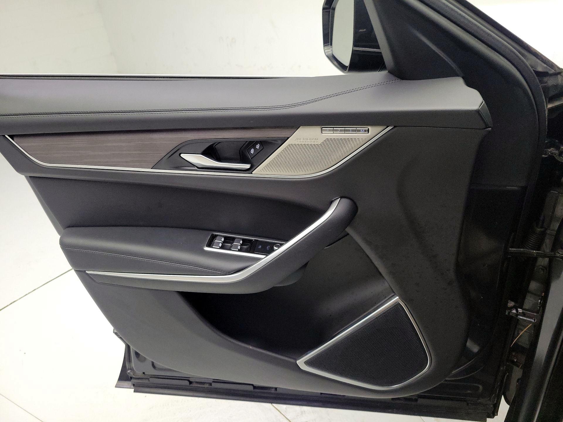 Thumbnail: 2023 Jaguar F-Pace - 12