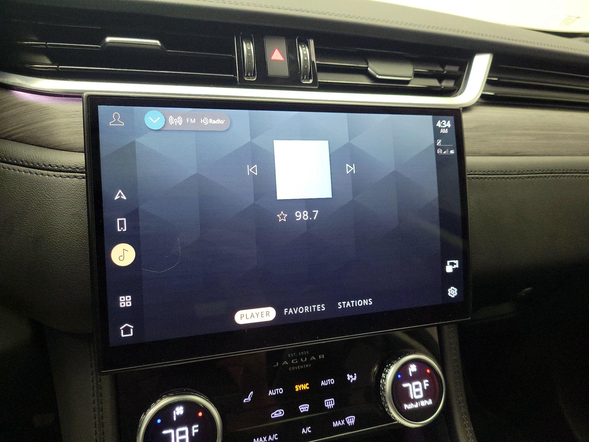 Thumbnail: 2023 Jaguar F-Pace - 16