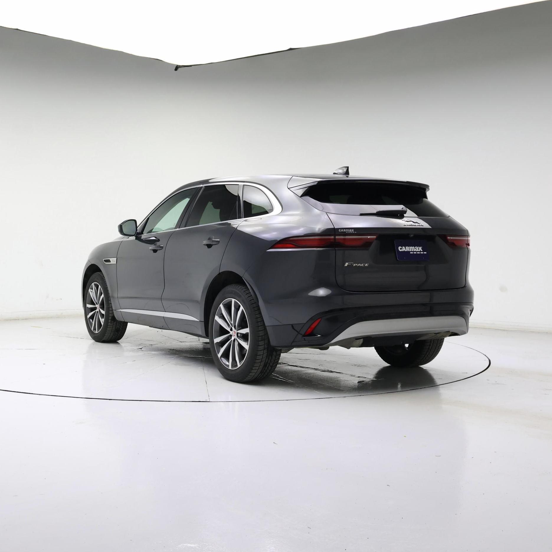 Thumbnail: 2023 Jaguar F-Pace - 2