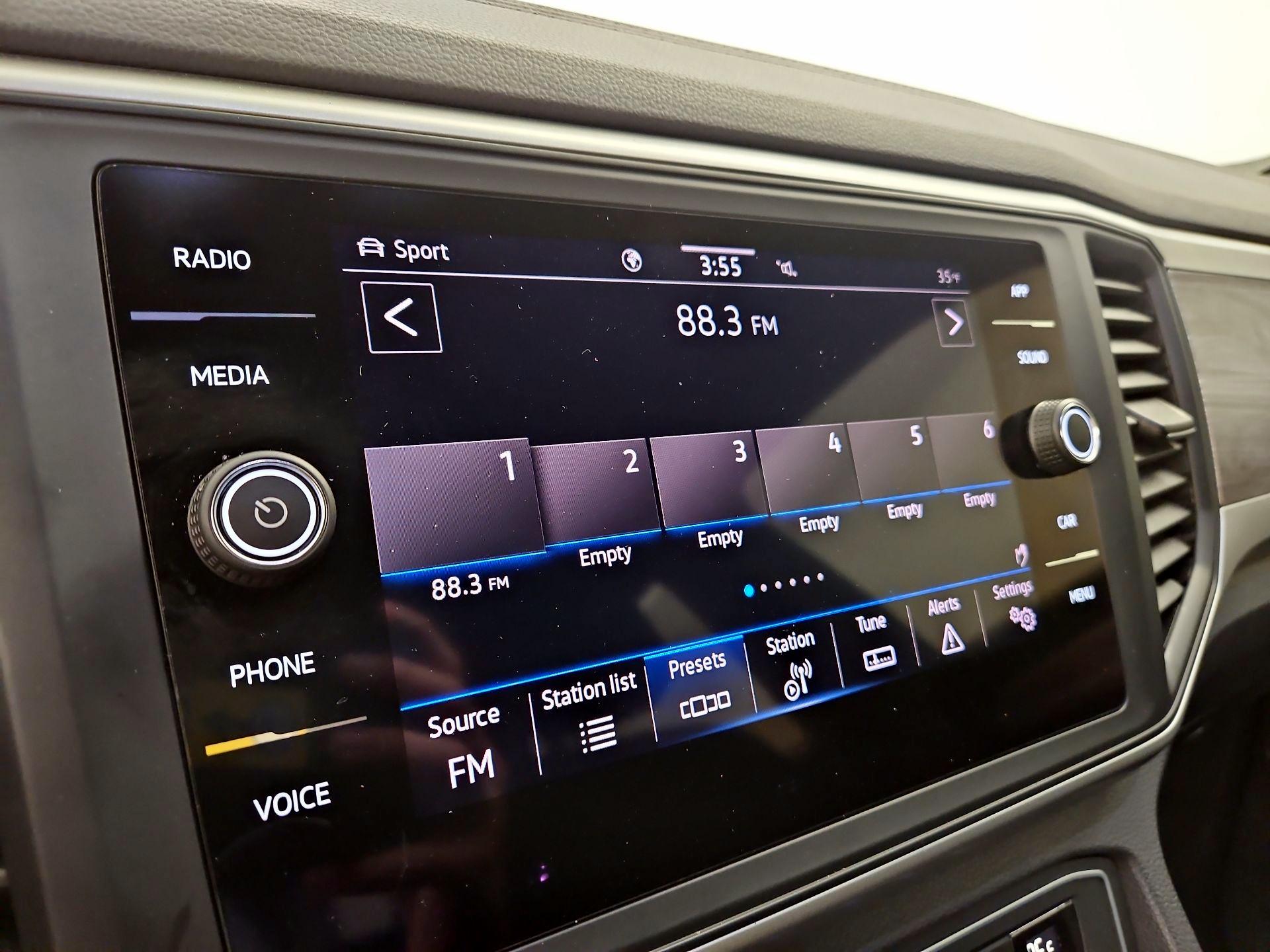 Thumbnail: 2021 Volkswagen Atlas - 15