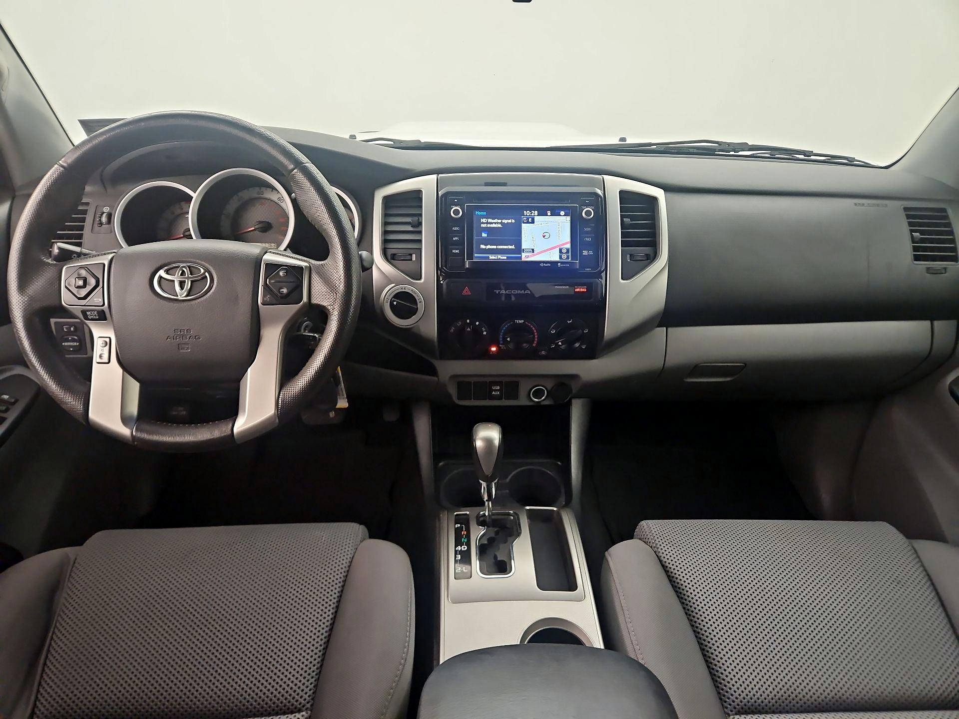 Thumbnail: 2015 Toyota Tacoma - 9