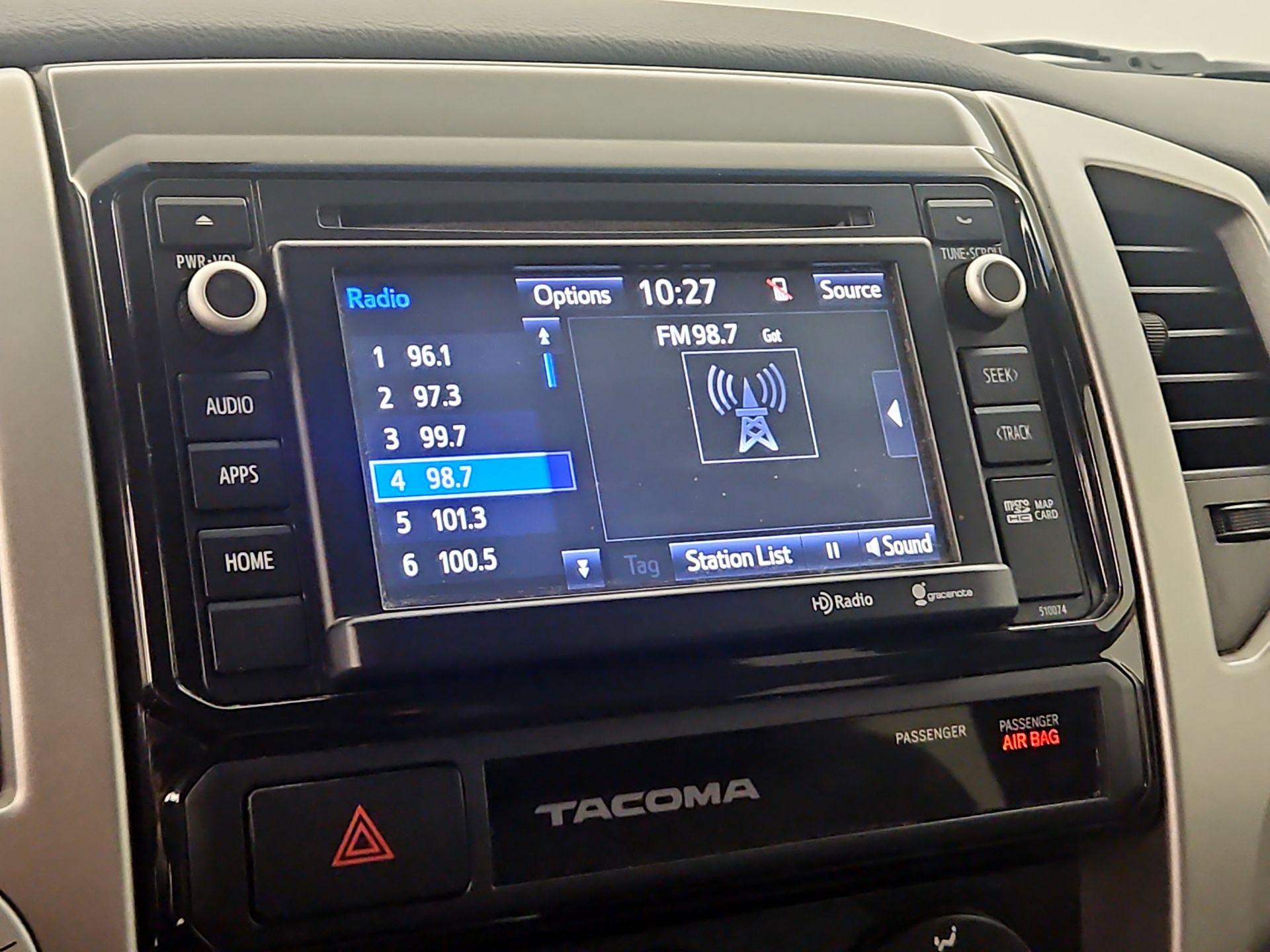 Thumbnail: 2015 Toyota Tacoma - 16