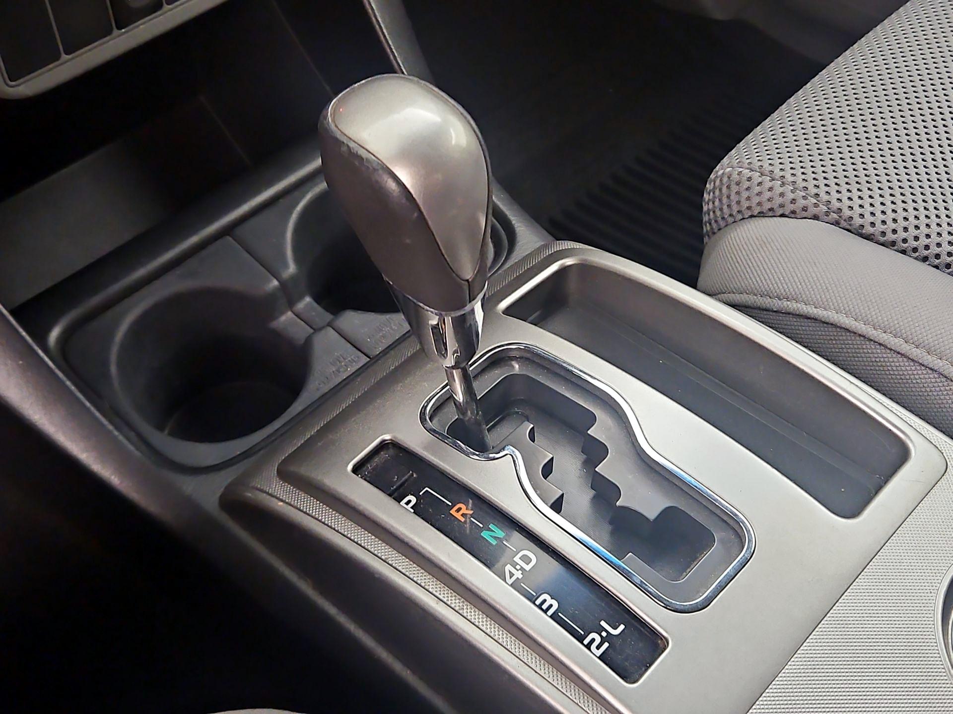 Thumbnail: 2015 Toyota Tacoma - 18