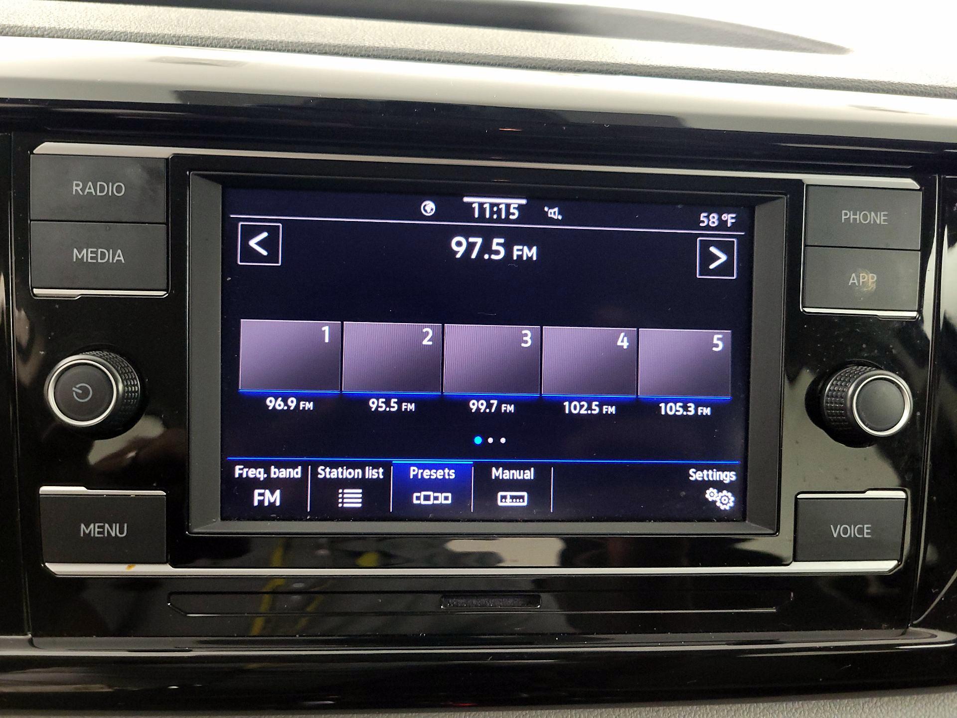 Thumbnail: 2024 Volkswagen Taos - 15